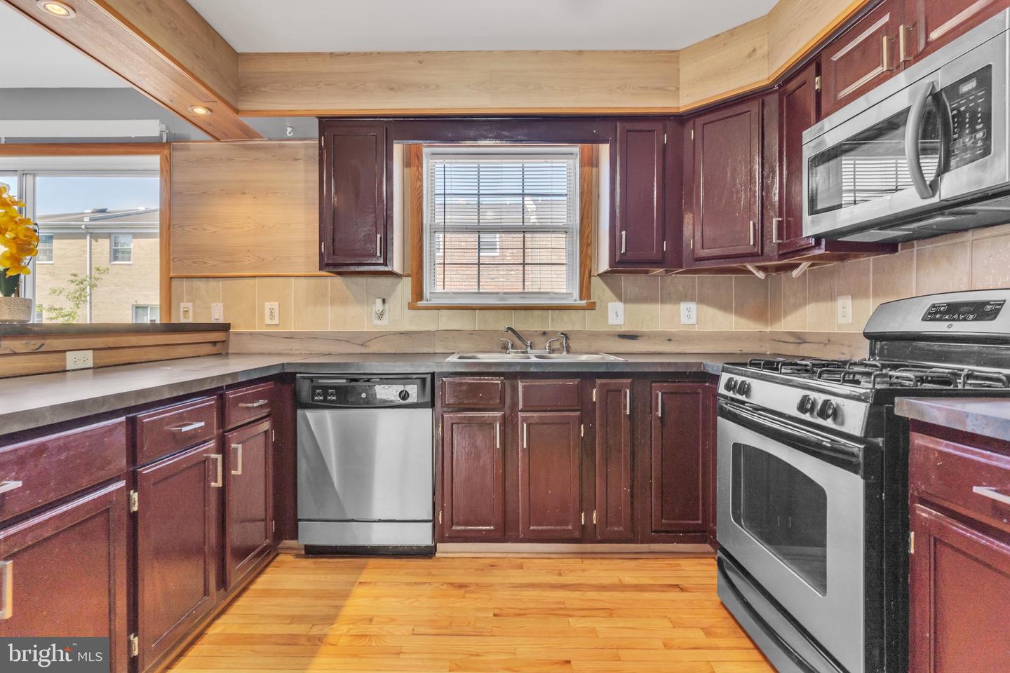 7416 Wilma Ln