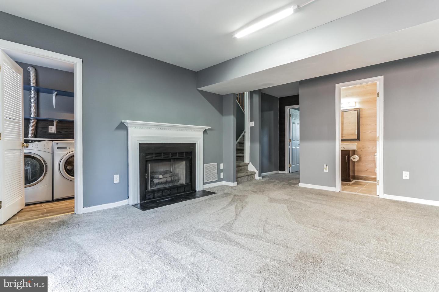 7416 Wilma Ln