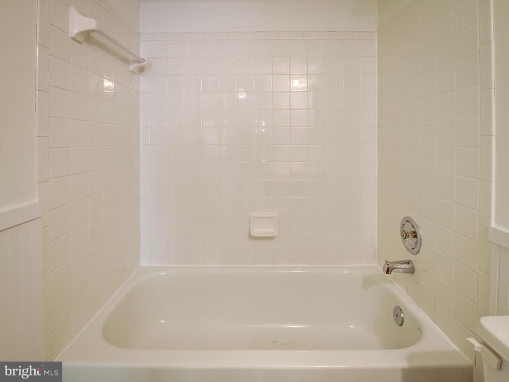 7064 ELTON WAY