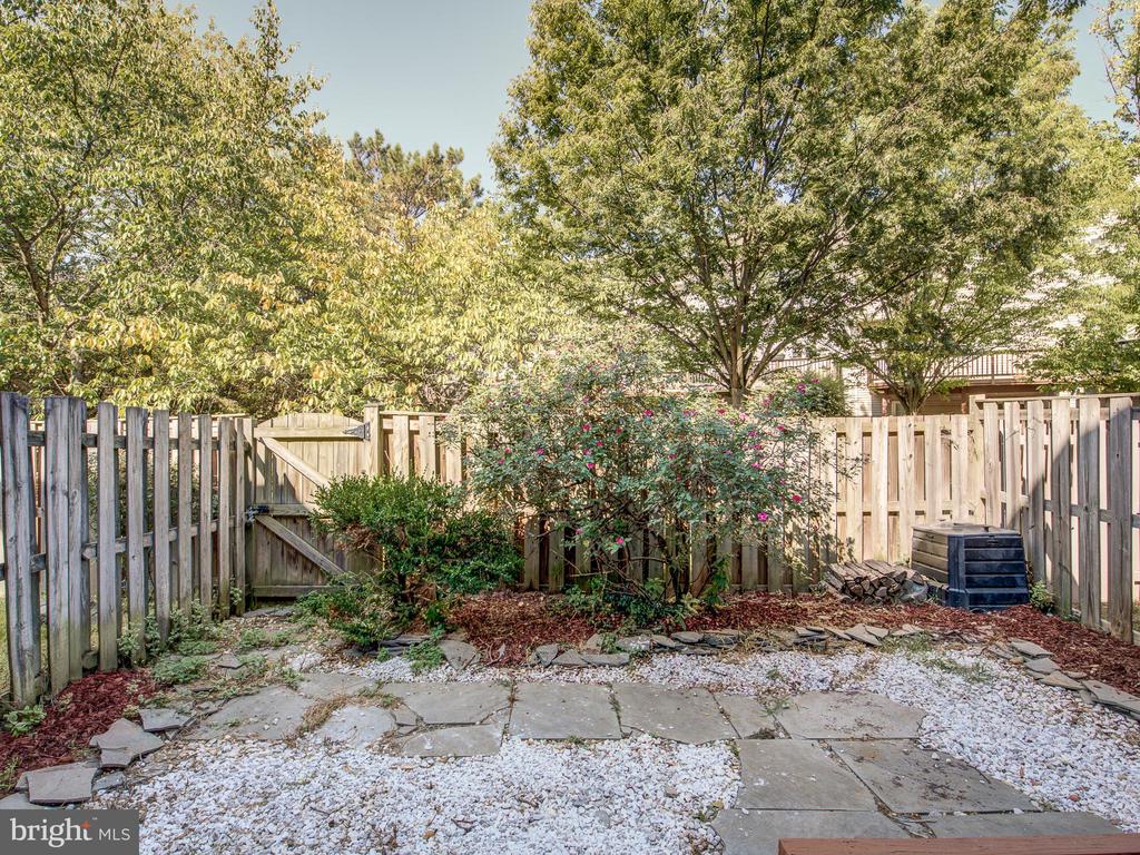 7064 ELTON WAY