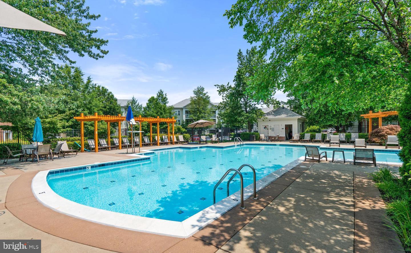 42481 ROCKROSE SQ #304