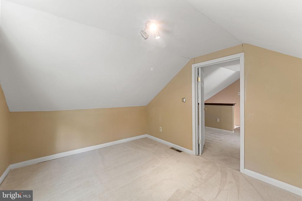 34600 Charles Town Pike