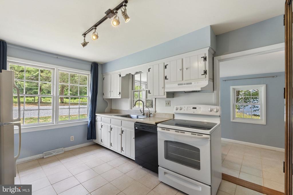 34600 Charles Town Pike