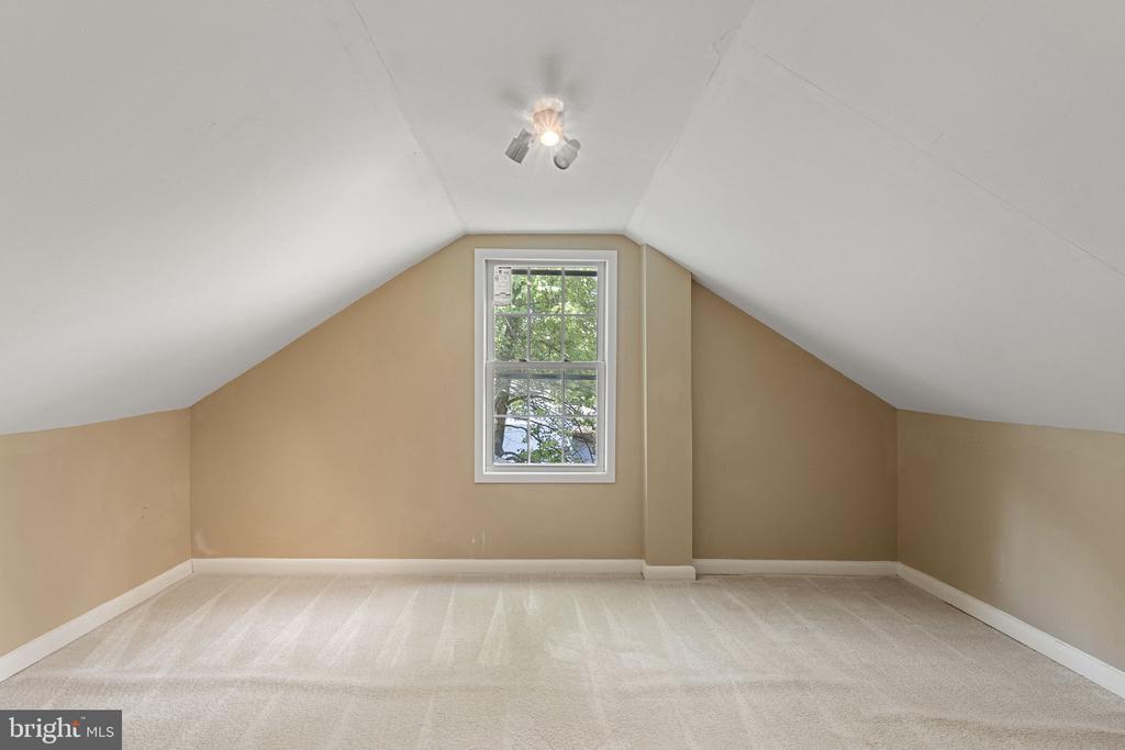 34600 Charles Town Pike