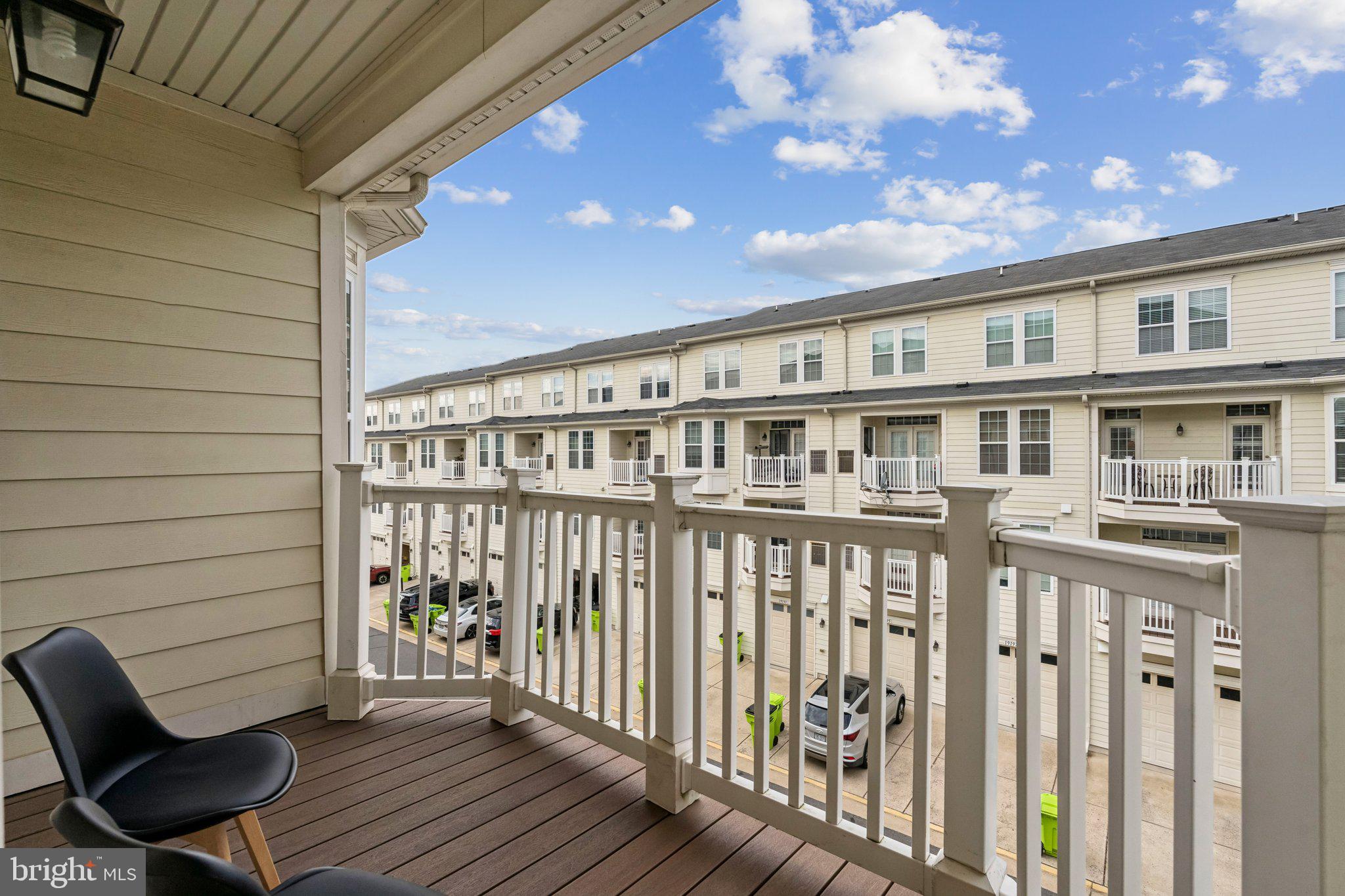 19301 DIAMOND LAKE DRIVE