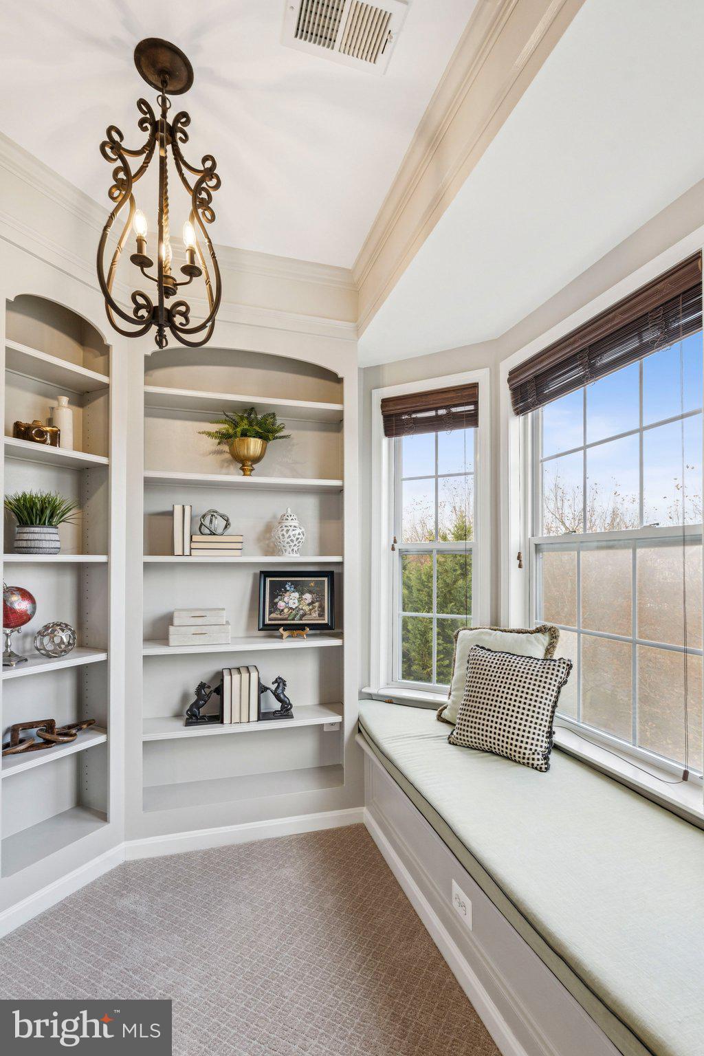 19301 DIAMOND LAKE DRIVE