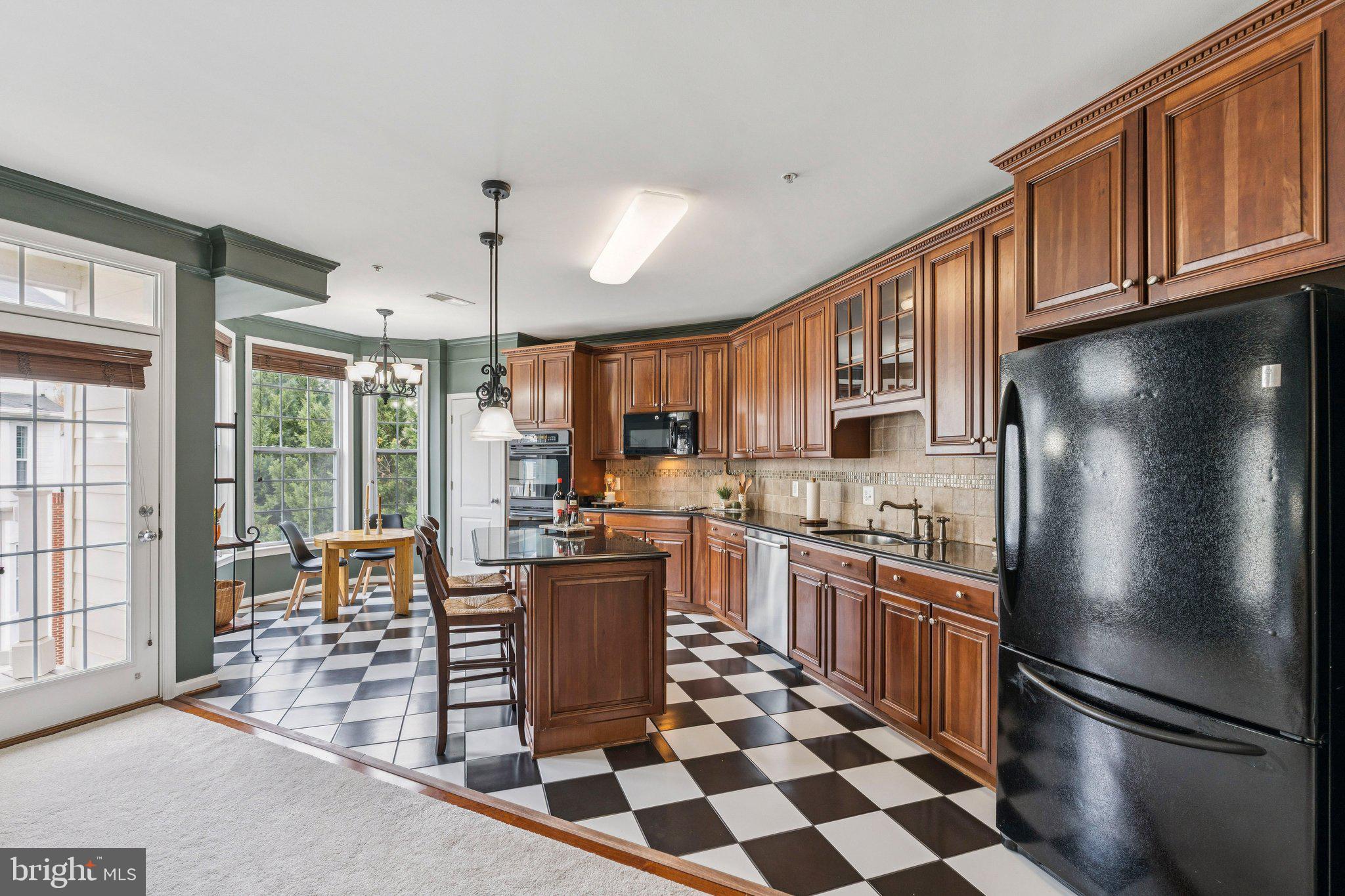 19301 DIAMOND LAKE DRIVE