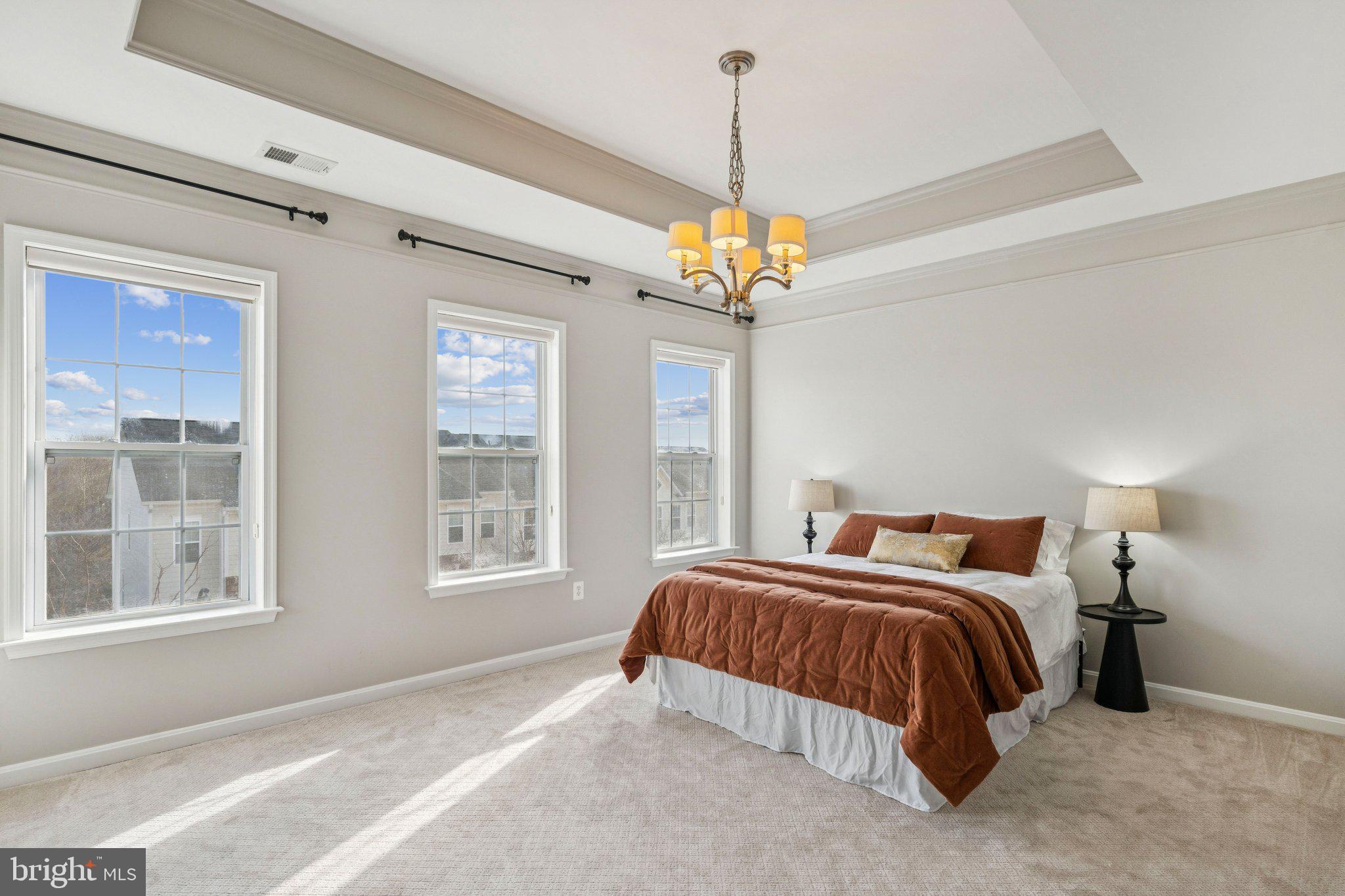 19301 DIAMOND LAKE DRIVE