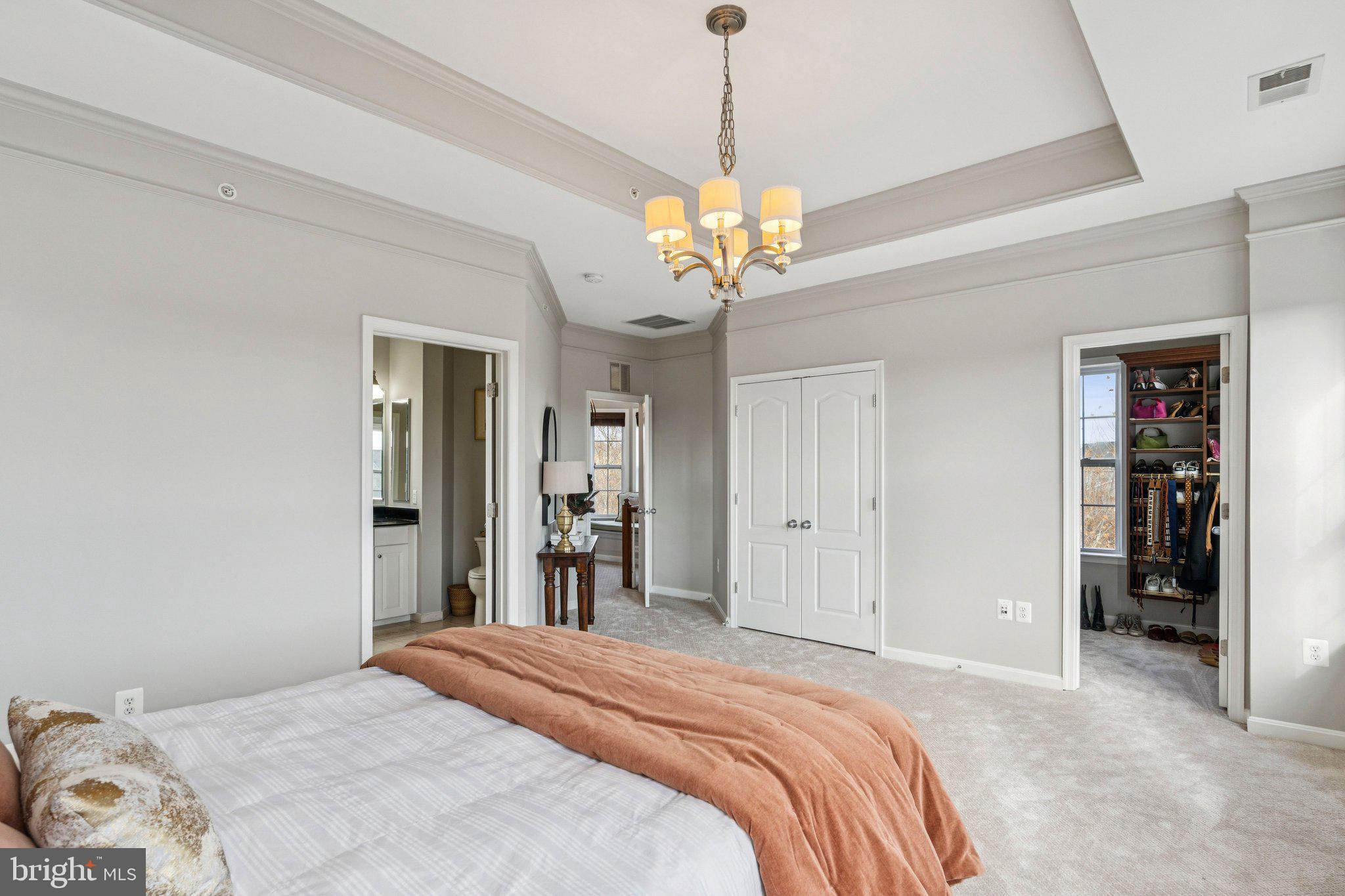 19301 DIAMOND LAKE DRIVE