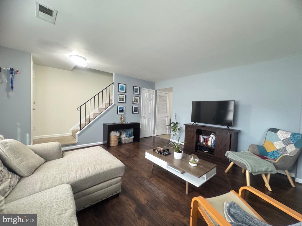 4659 CHARLTON COURT