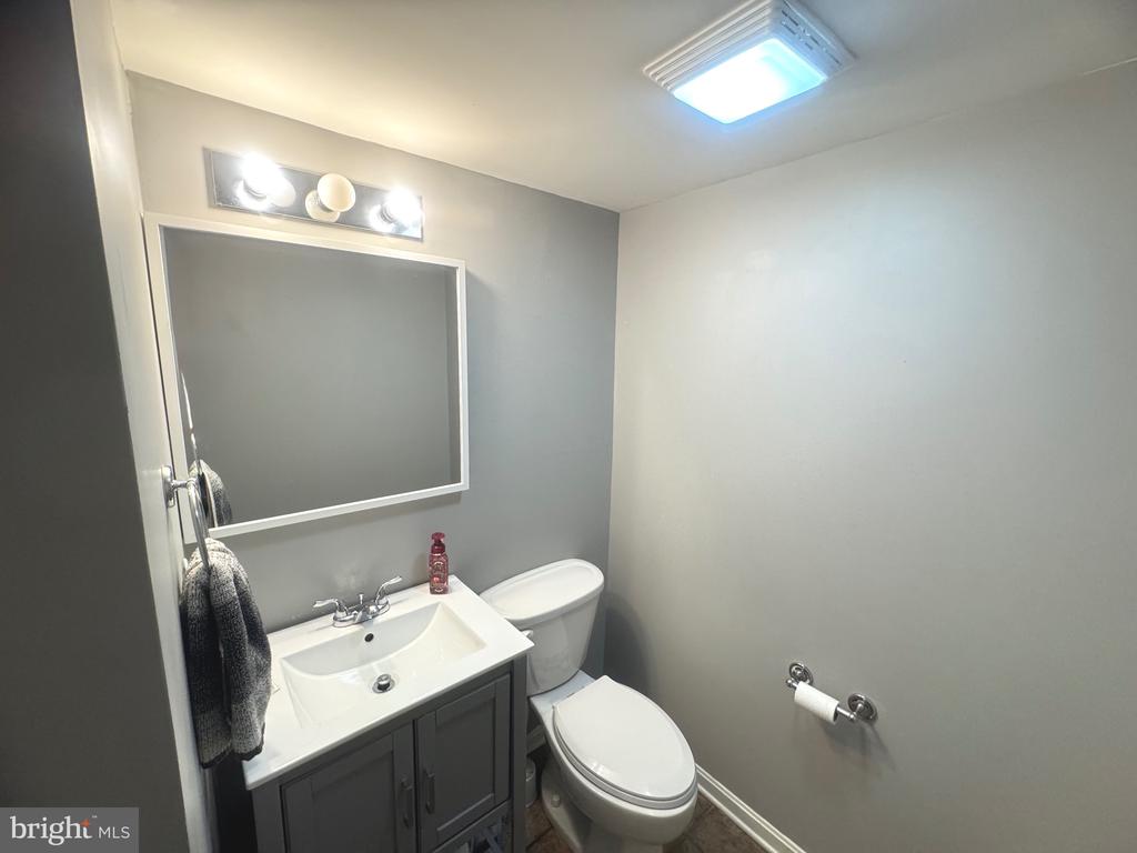 4659 CHARLTON COURT