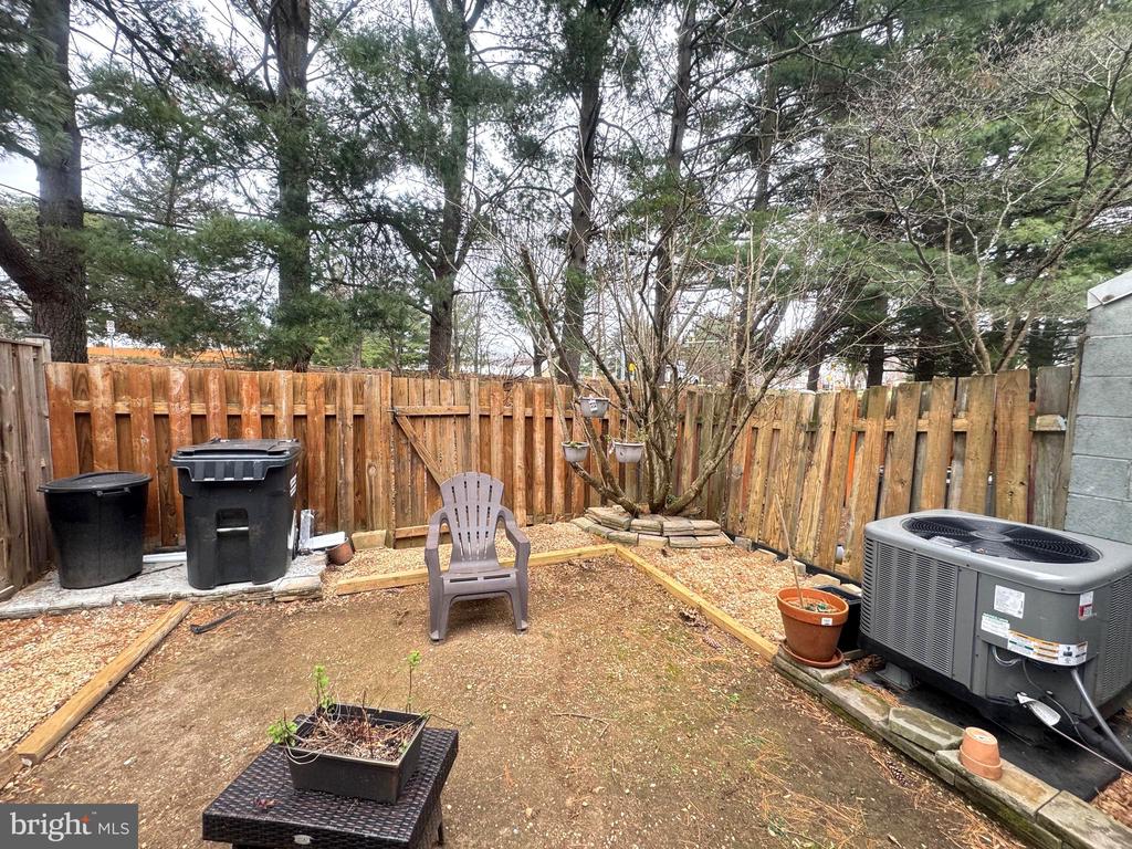 4659 CHARLTON COURT