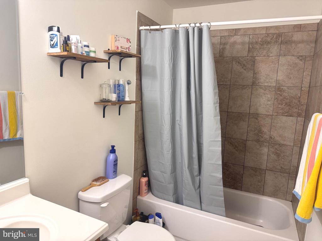 4659 CHARLTON COURT