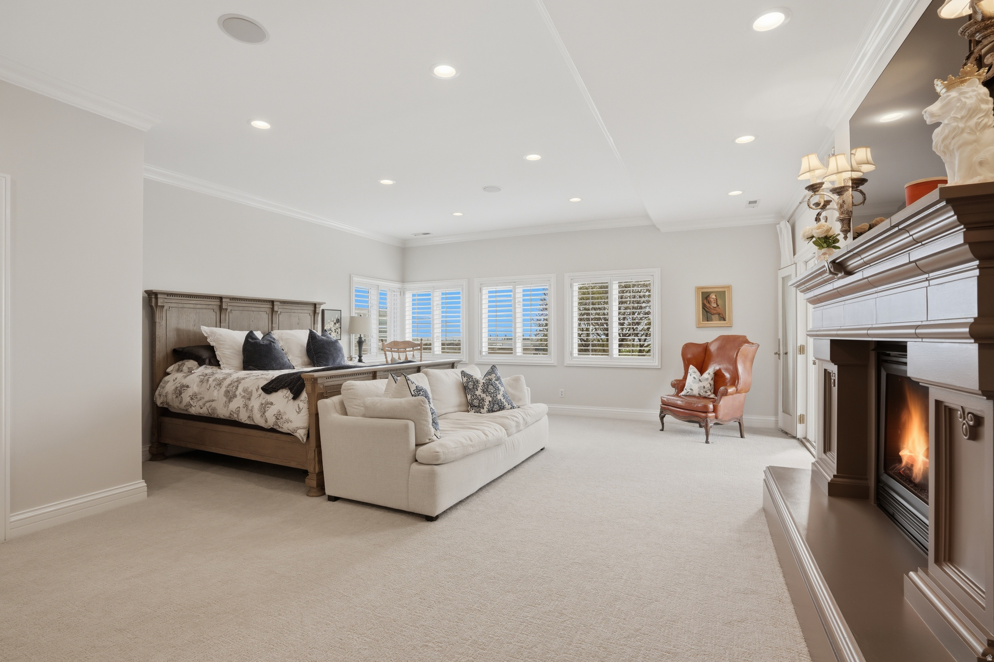 1714 E FORT DOUGLAS CIR