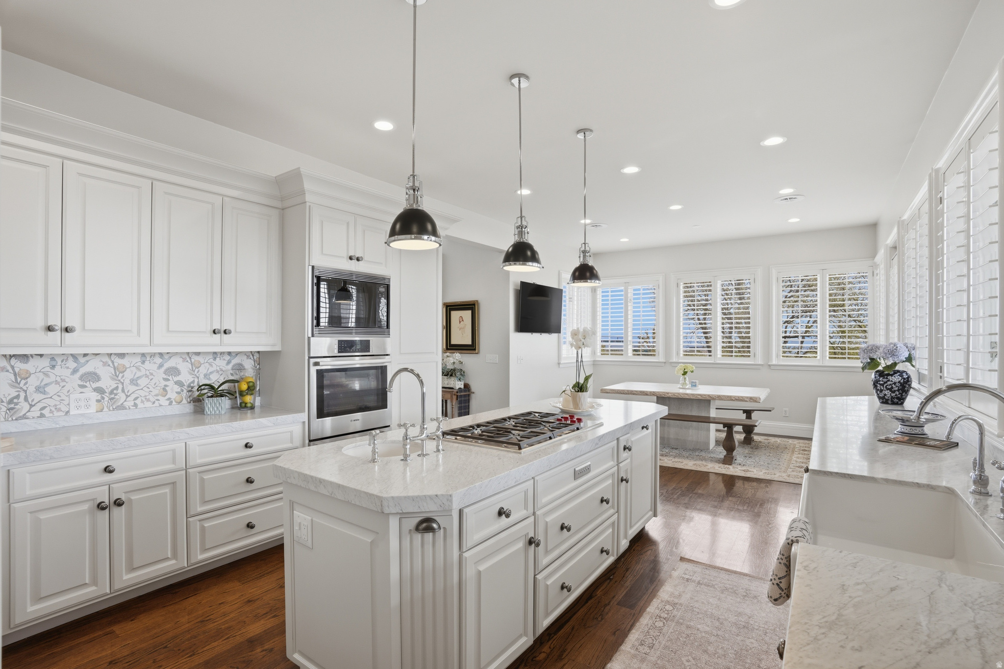 1714 E FORT DOUGLAS CIR