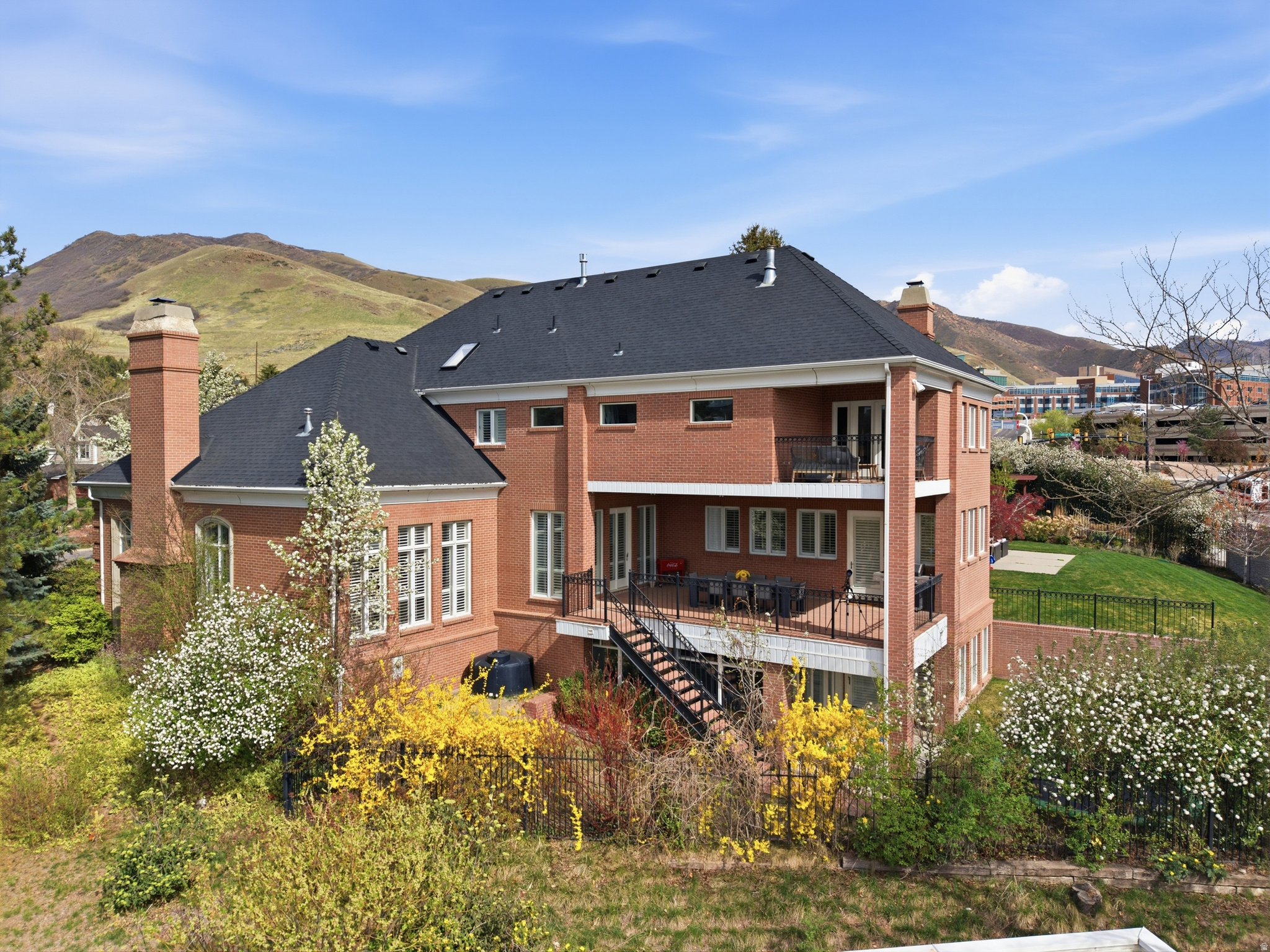 1714 E FORT DOUGLAS CIR