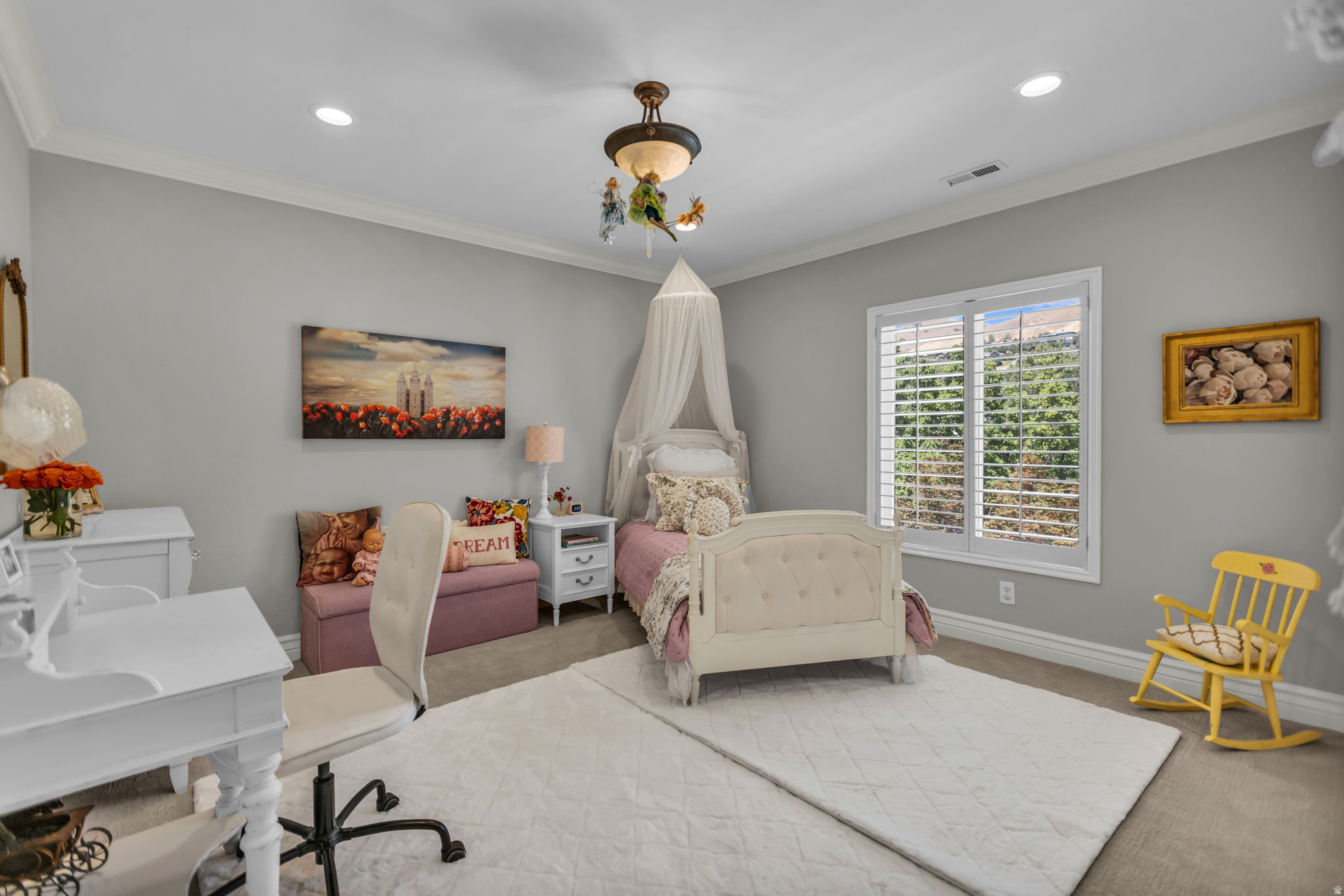 1714 E FORT DOUGLAS CIR