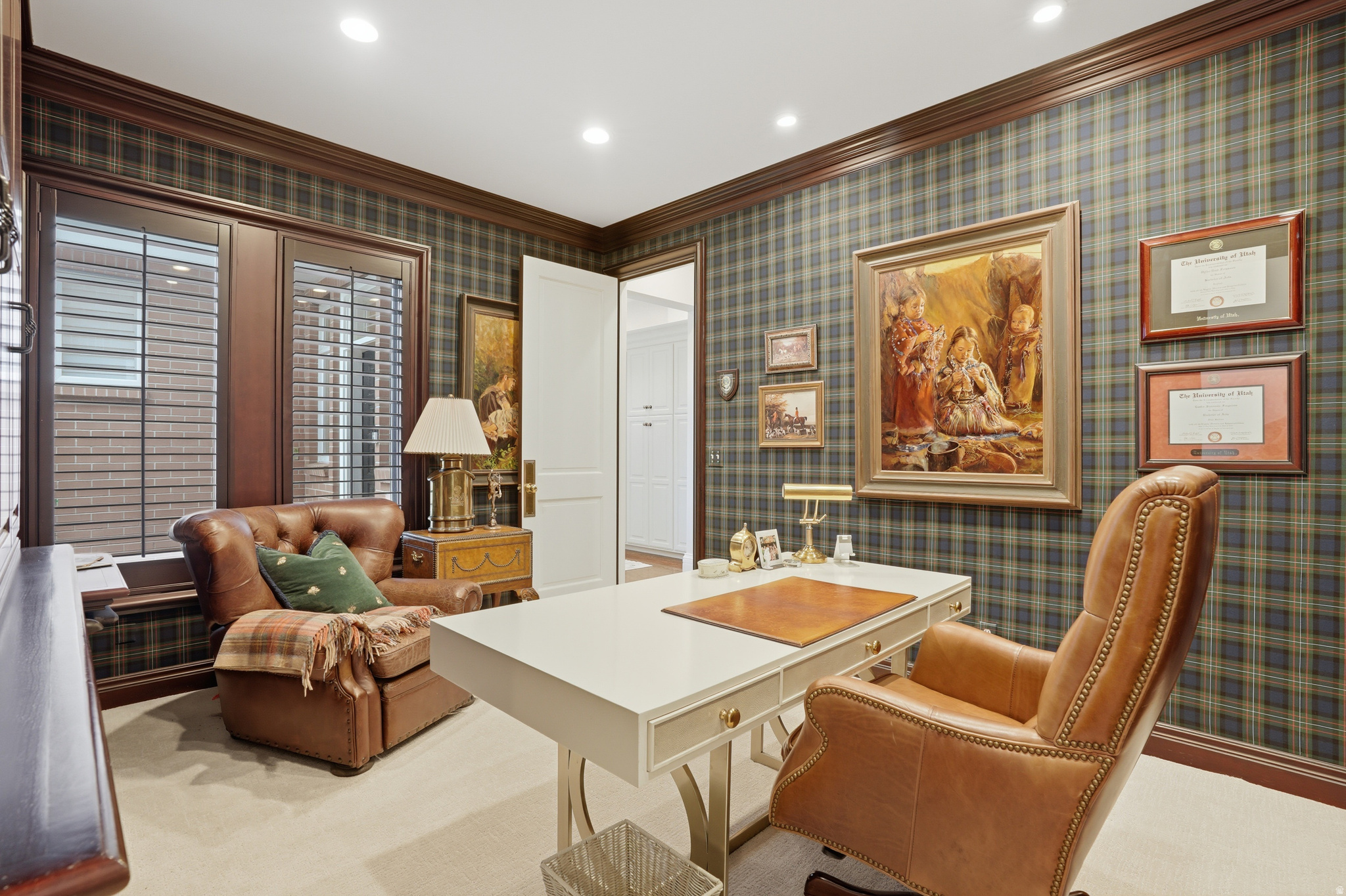 1714 E FORT DOUGLAS CIR