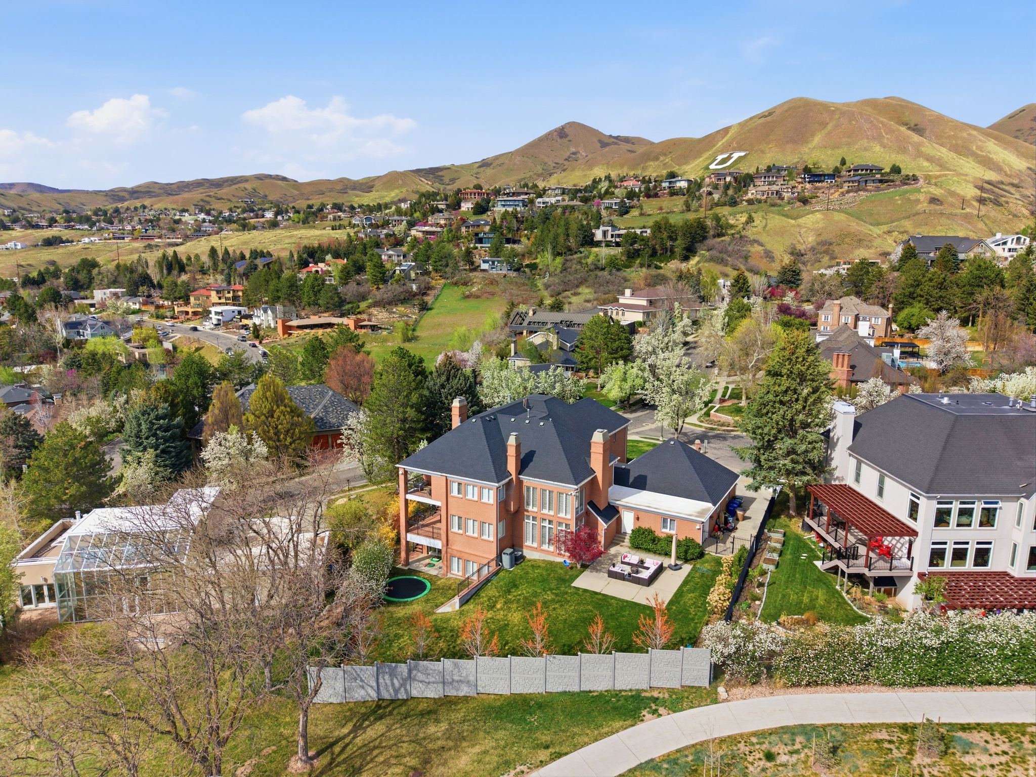 1714 E FORT DOUGLAS CIR