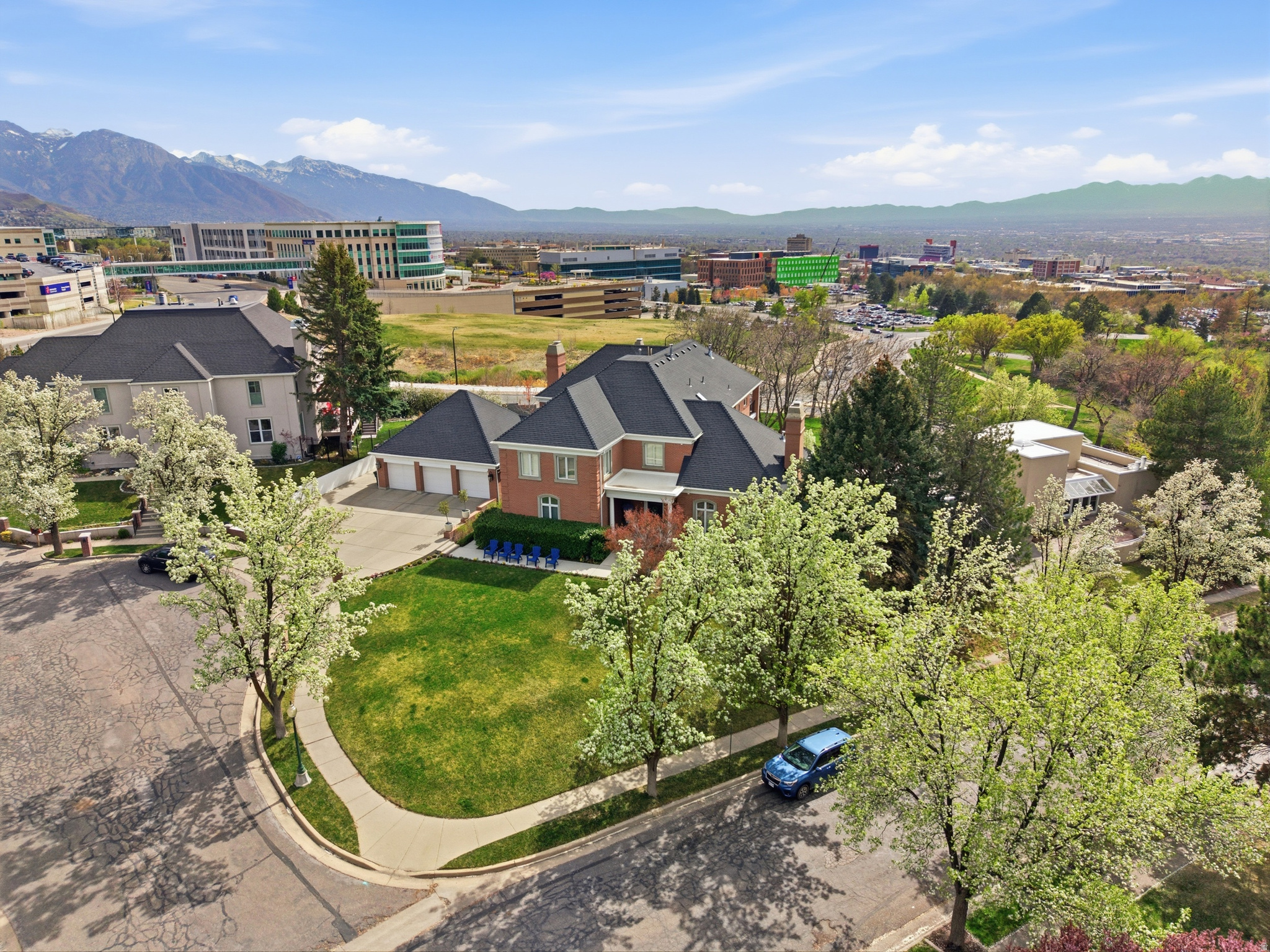 1714 E FORT DOUGLAS CIR