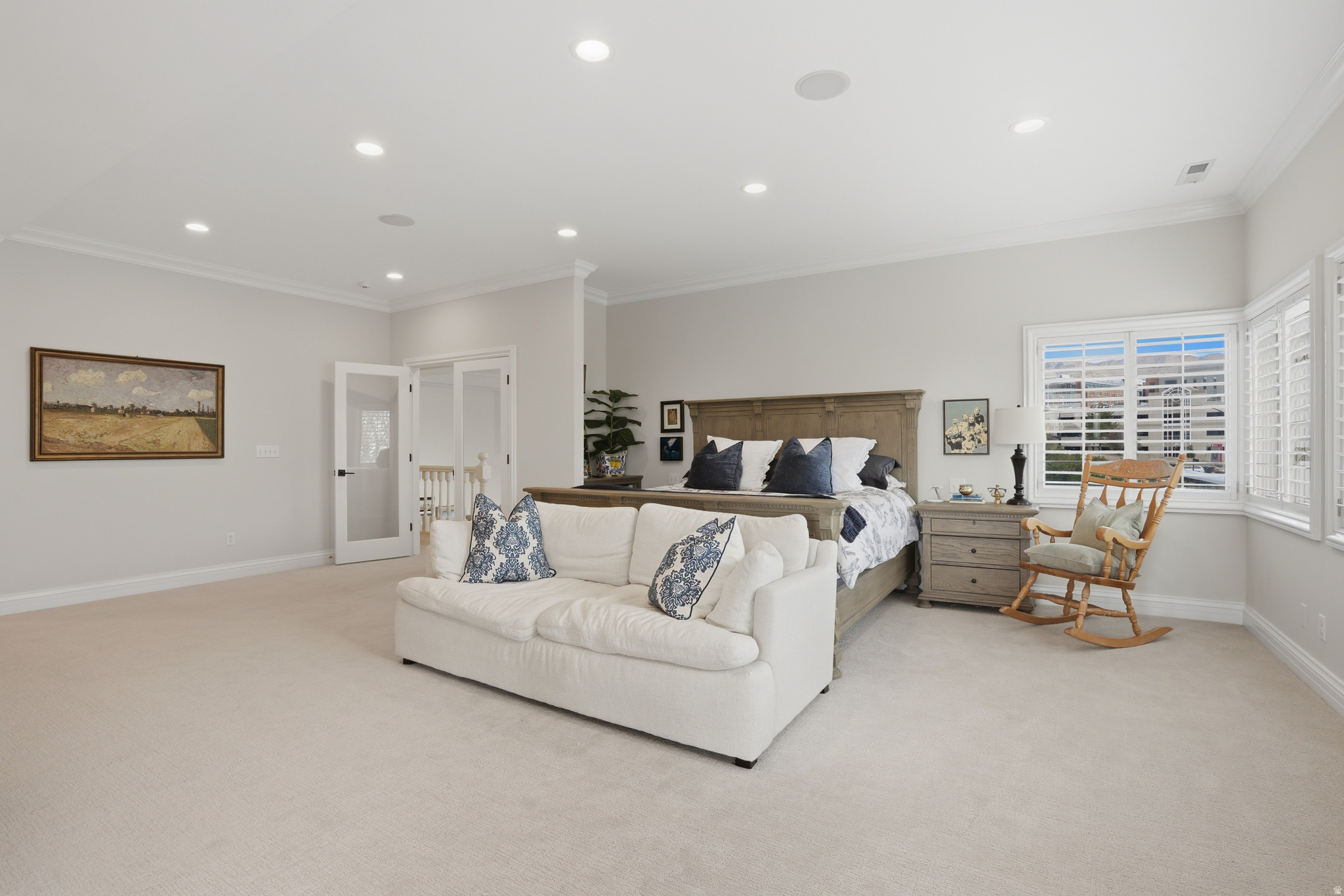 1714 E FORT DOUGLAS CIR