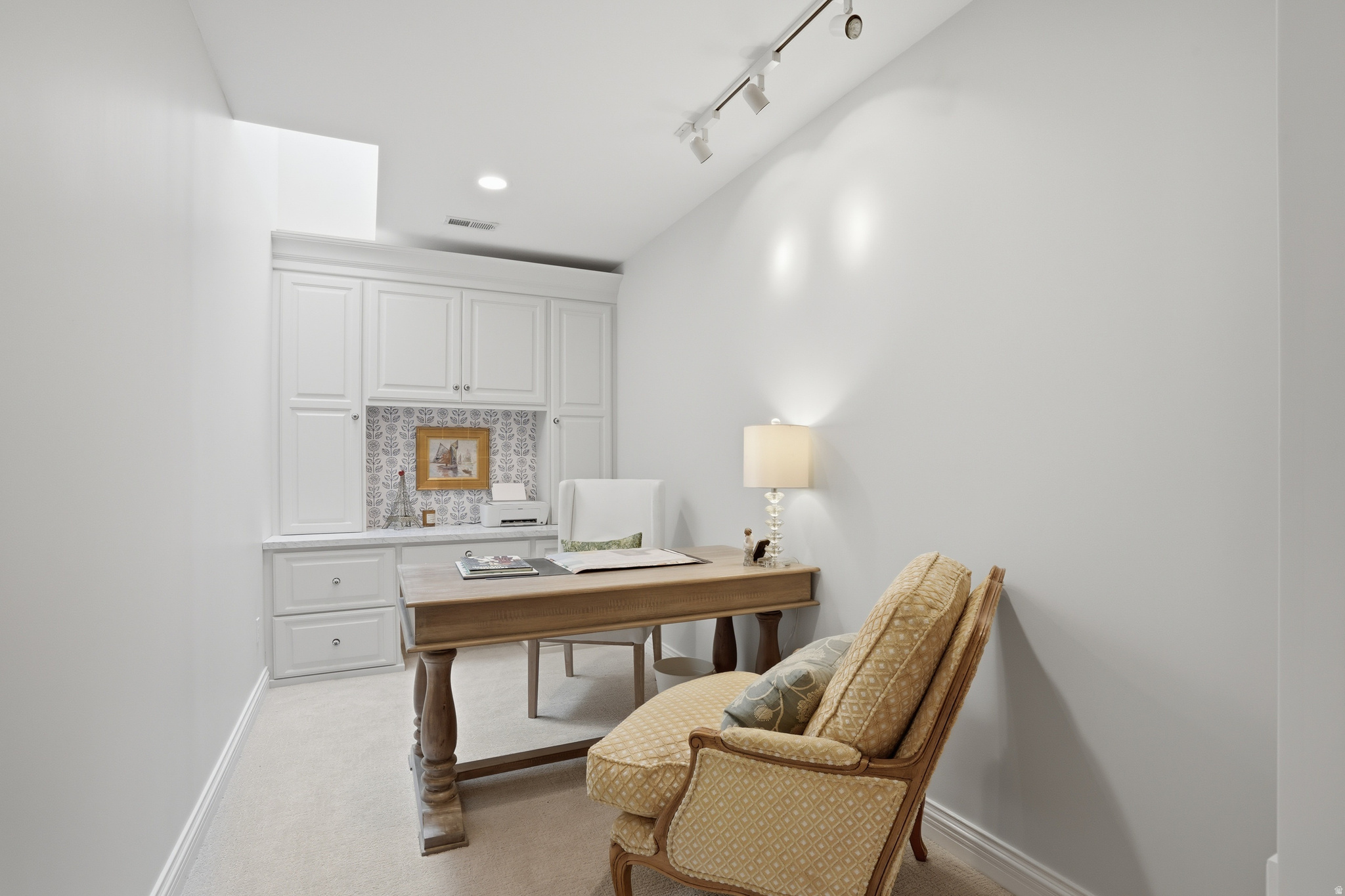 1714 E FORT DOUGLAS CIR