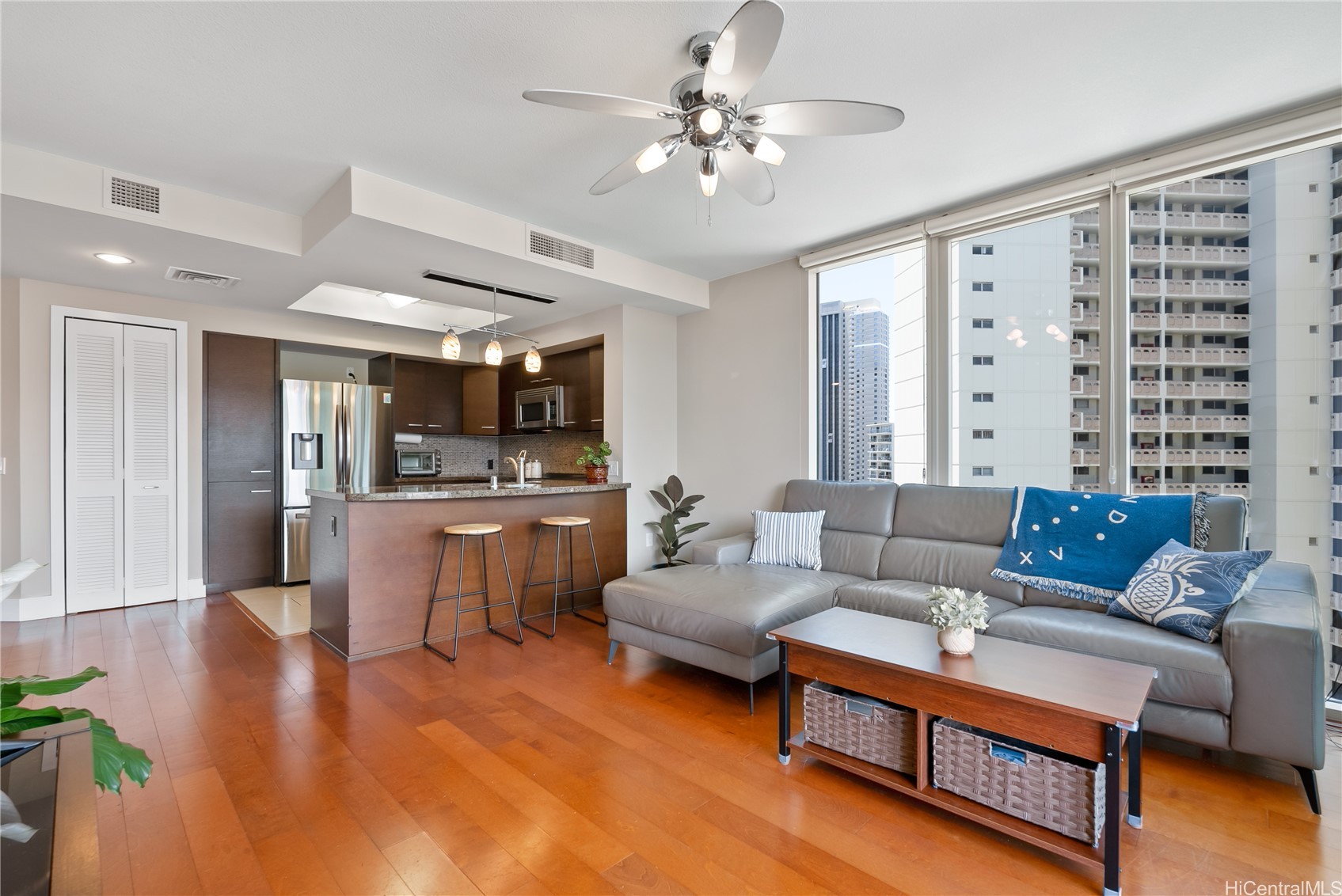 1837 Kalakaua Avenue 1211