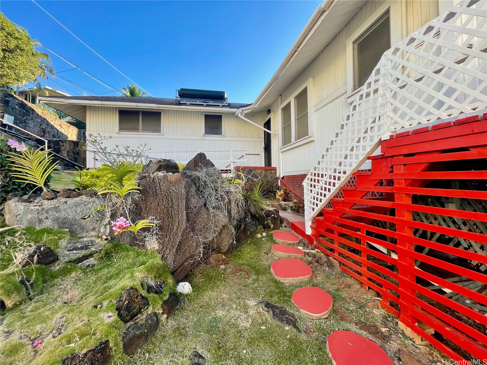 3825 Pukalani Place
