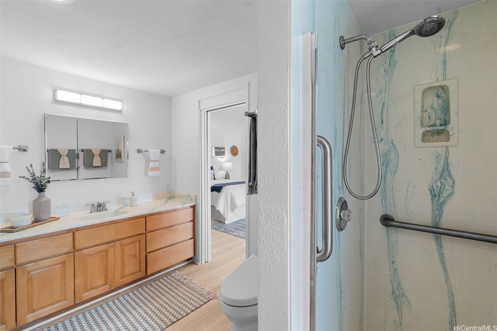 279 Kakahiaka Street