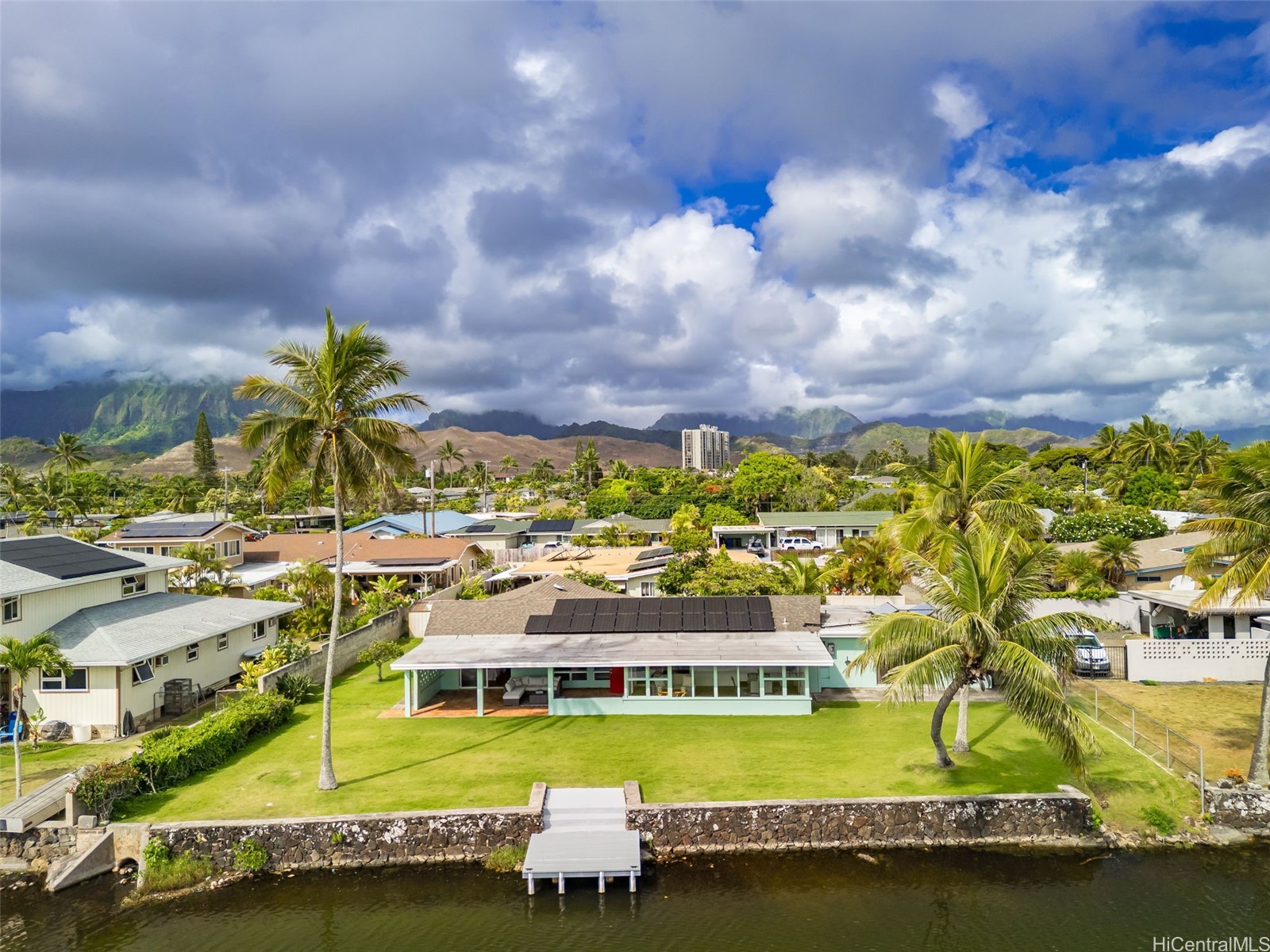 279 Kakahiaka Street