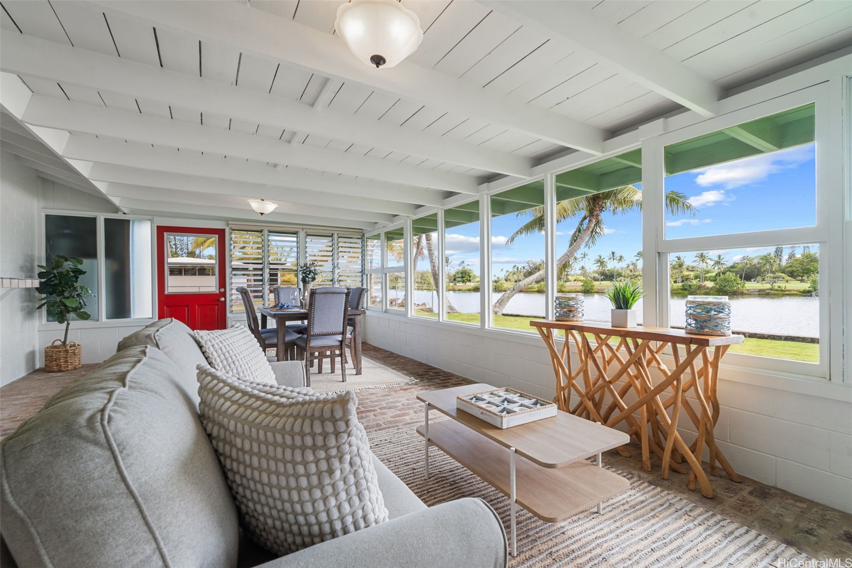 279 Kakahiaka Street