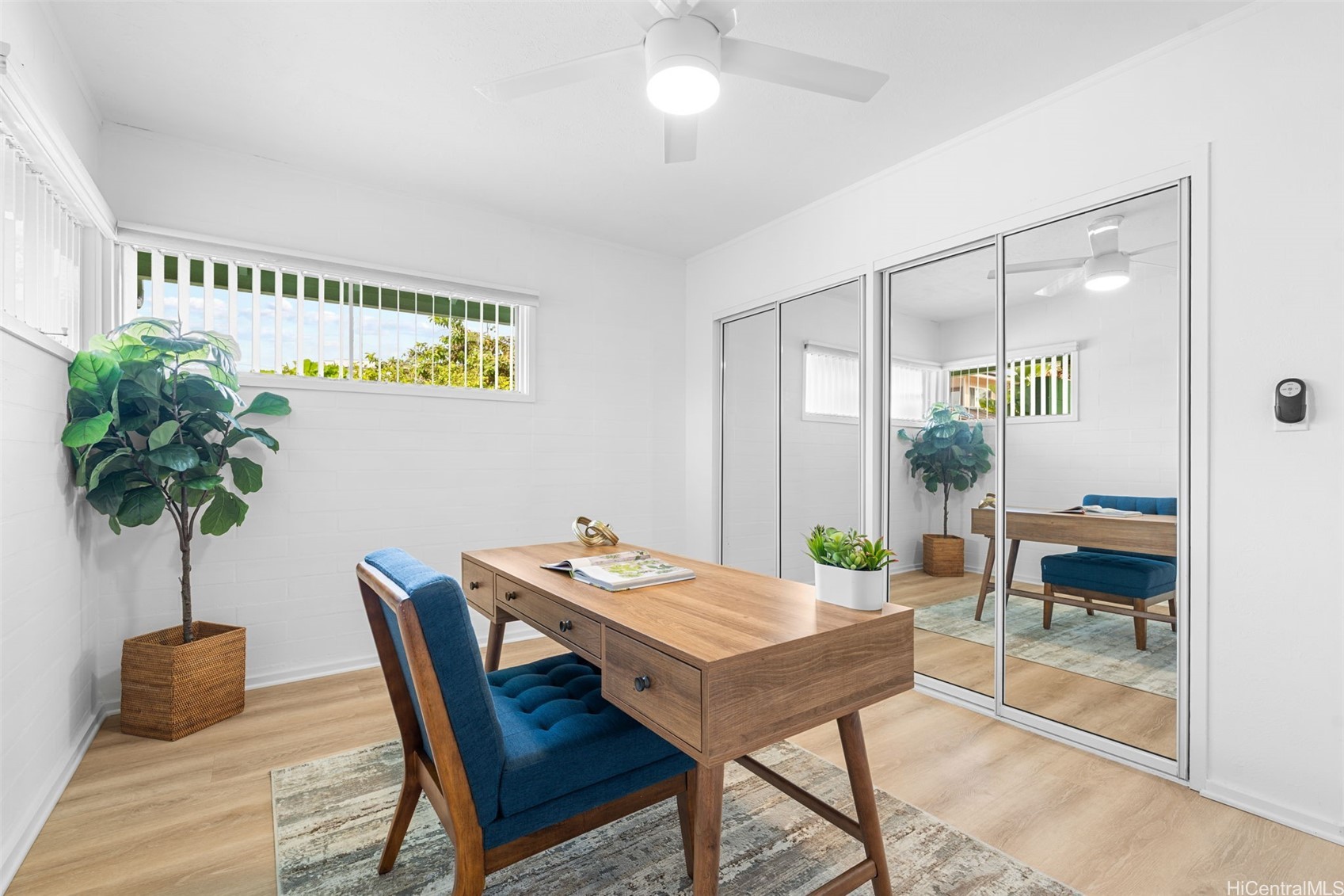 279 Kakahiaka Street