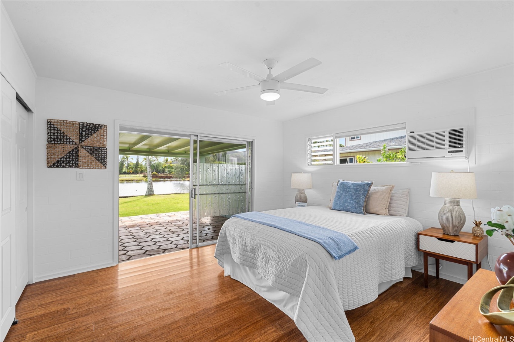 279 Kakahiaka Street