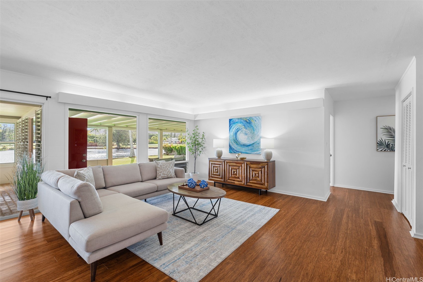 279 Kakahiaka Street