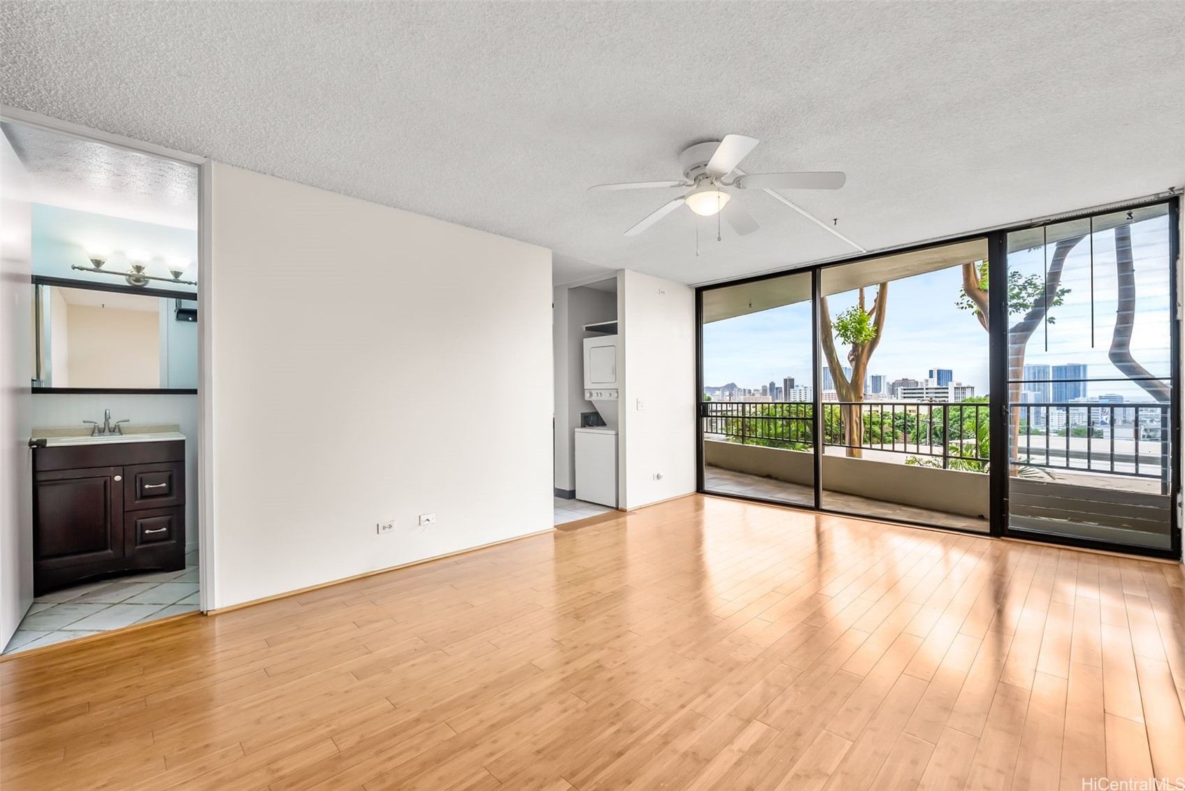 965 Prospect Street 102