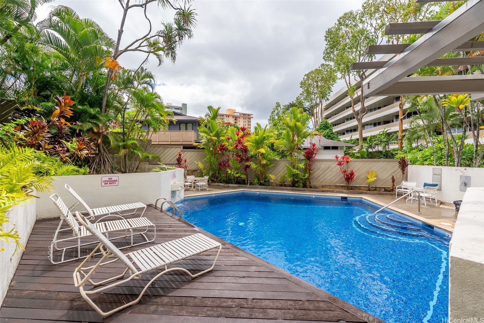 965 Prospect Street 102