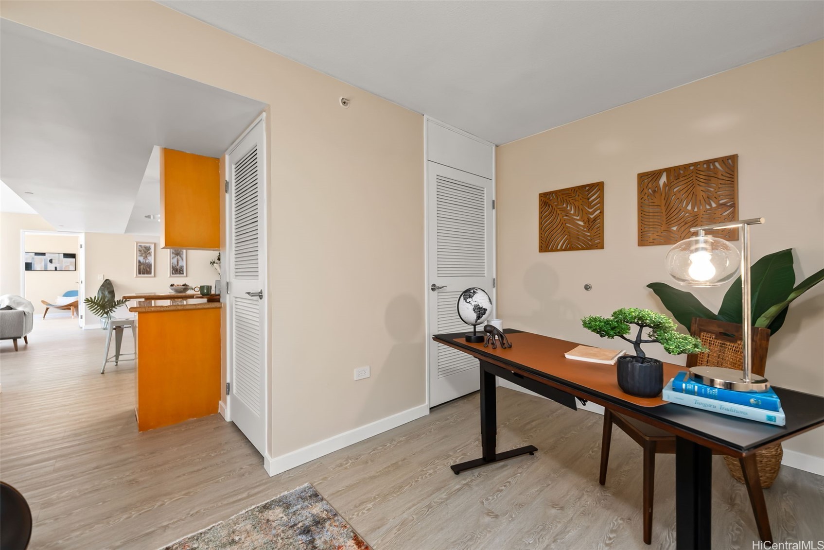 1296 Kapiolani Boulevard II2407