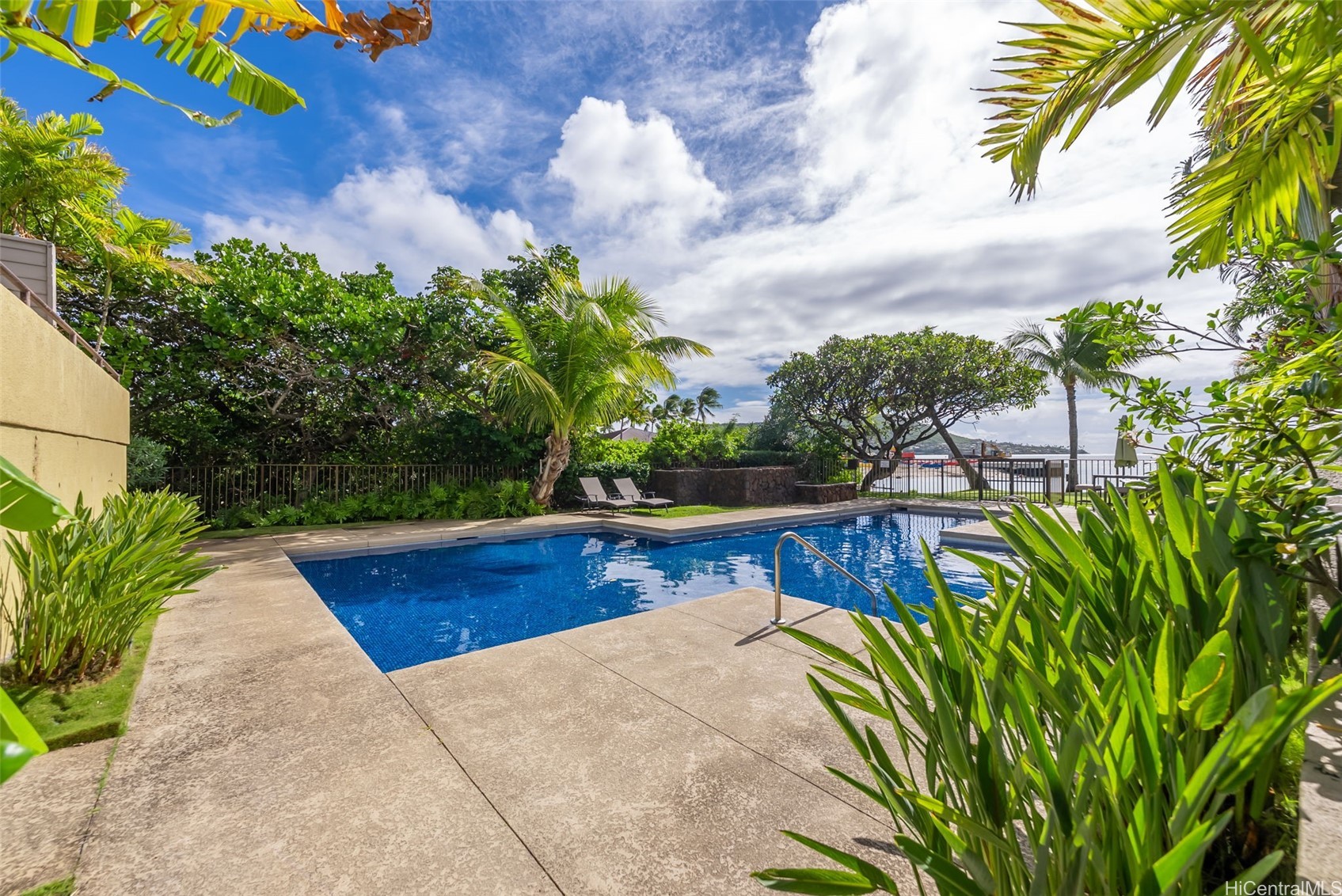 123-A Maunalua Avenue 15