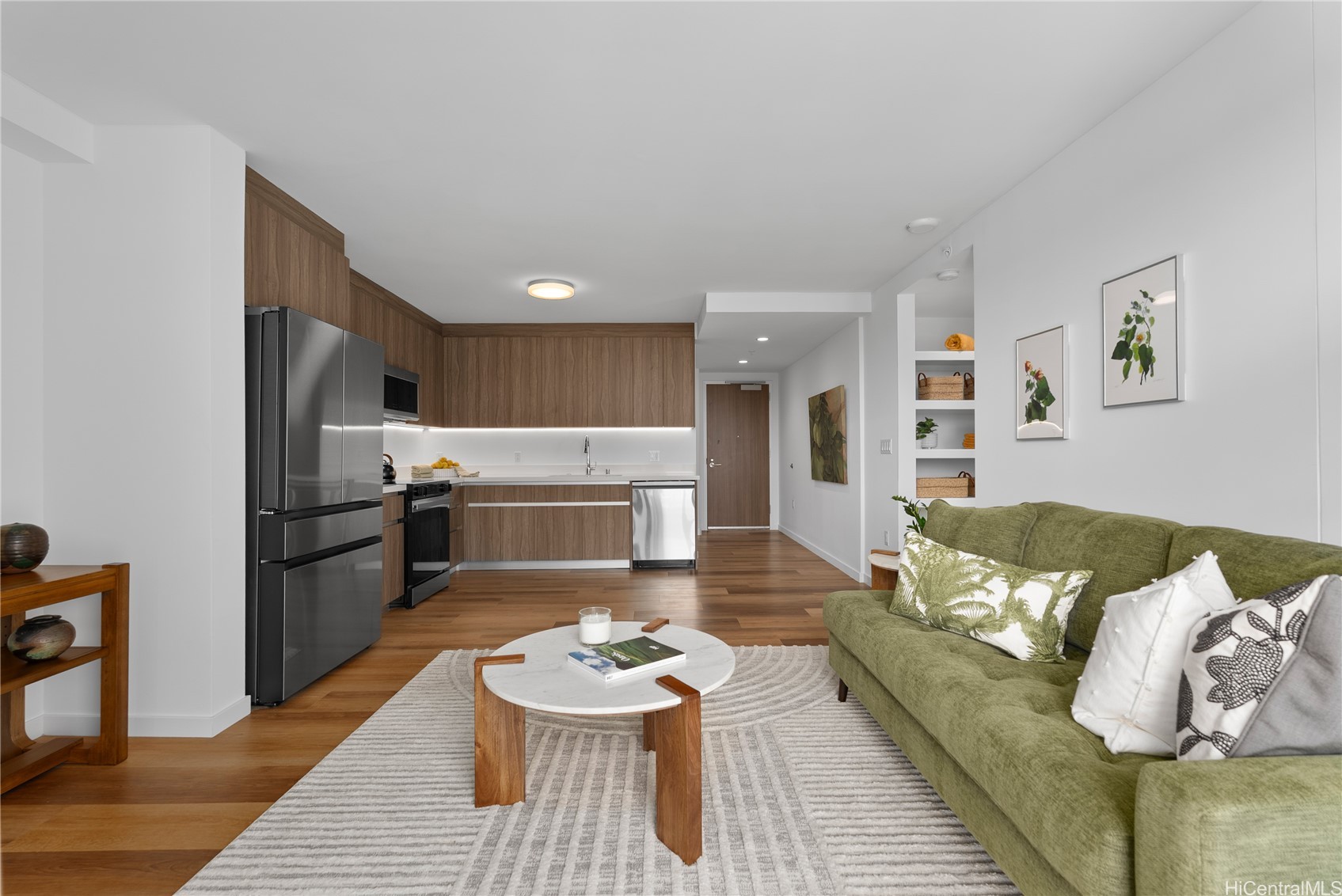 1515 Liona Street 3707