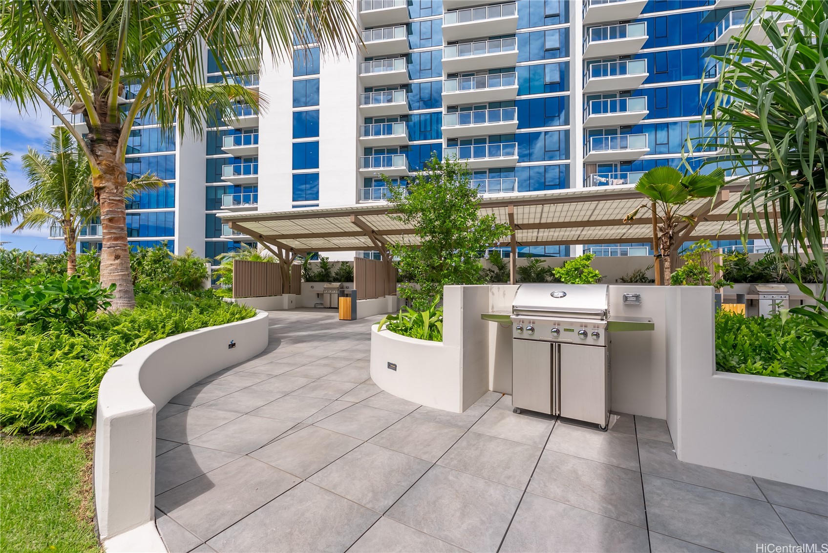 1515 Liona Street 3707