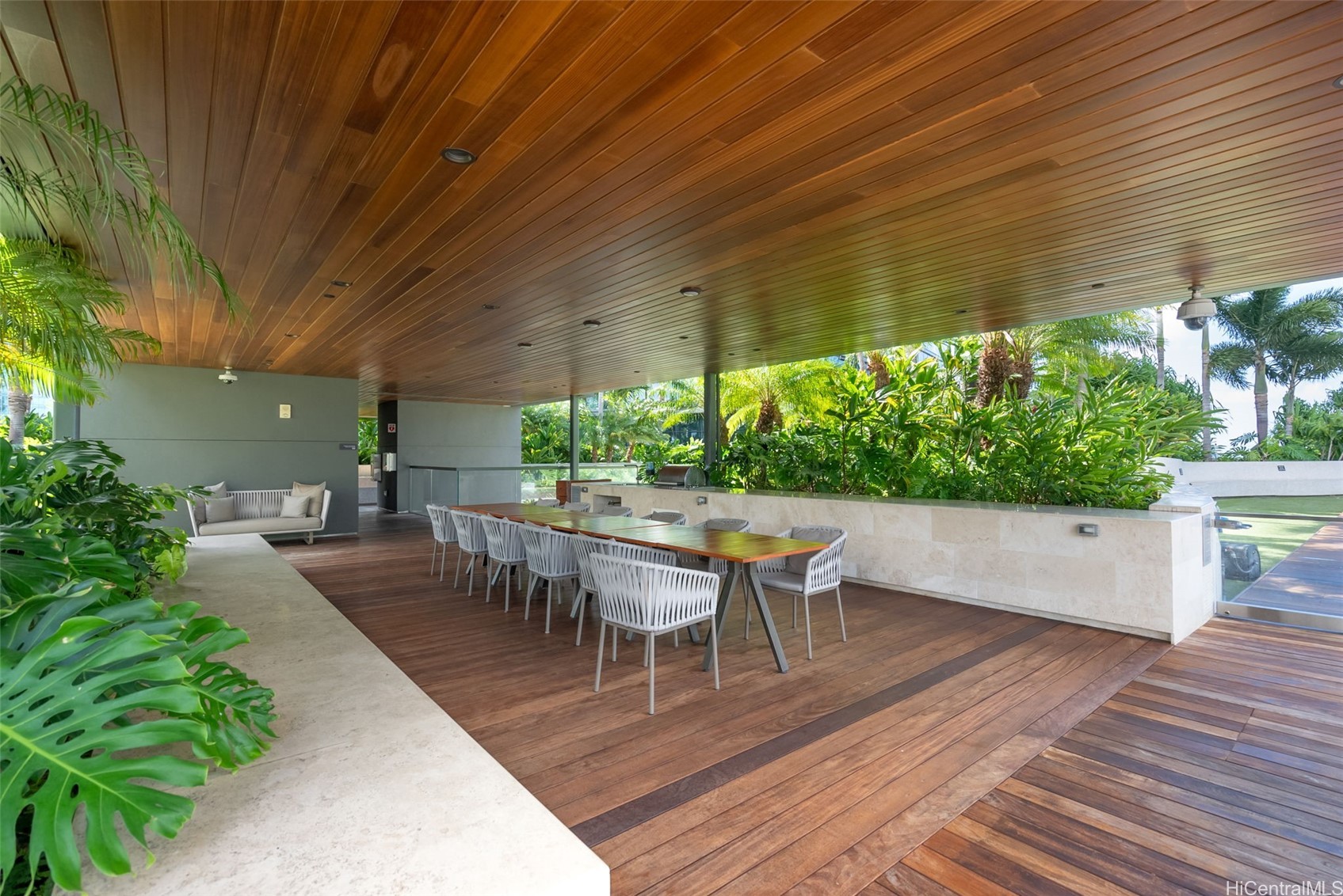 1108 Auahi Street 2203