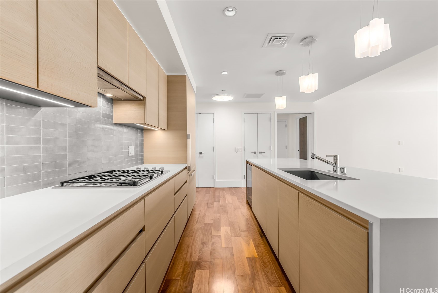 1108 Auahi Street 2203