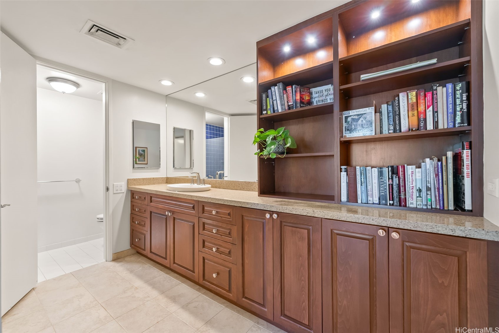 4999 Kahala Avenue 308