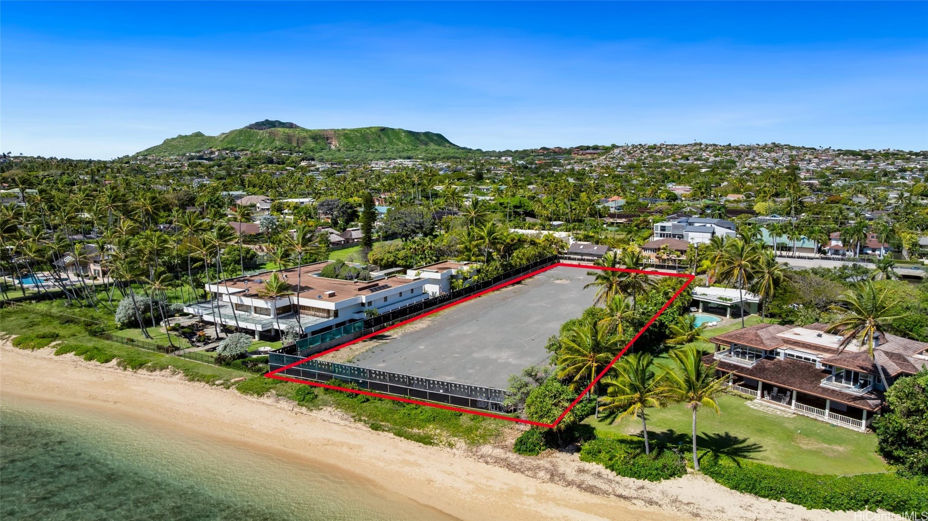 4767 Kahala Avenue B&D