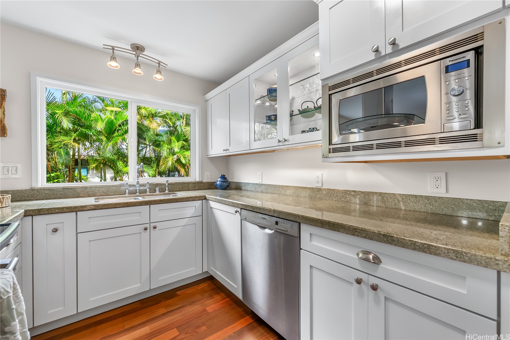 2956 Kaloaluiki Street A