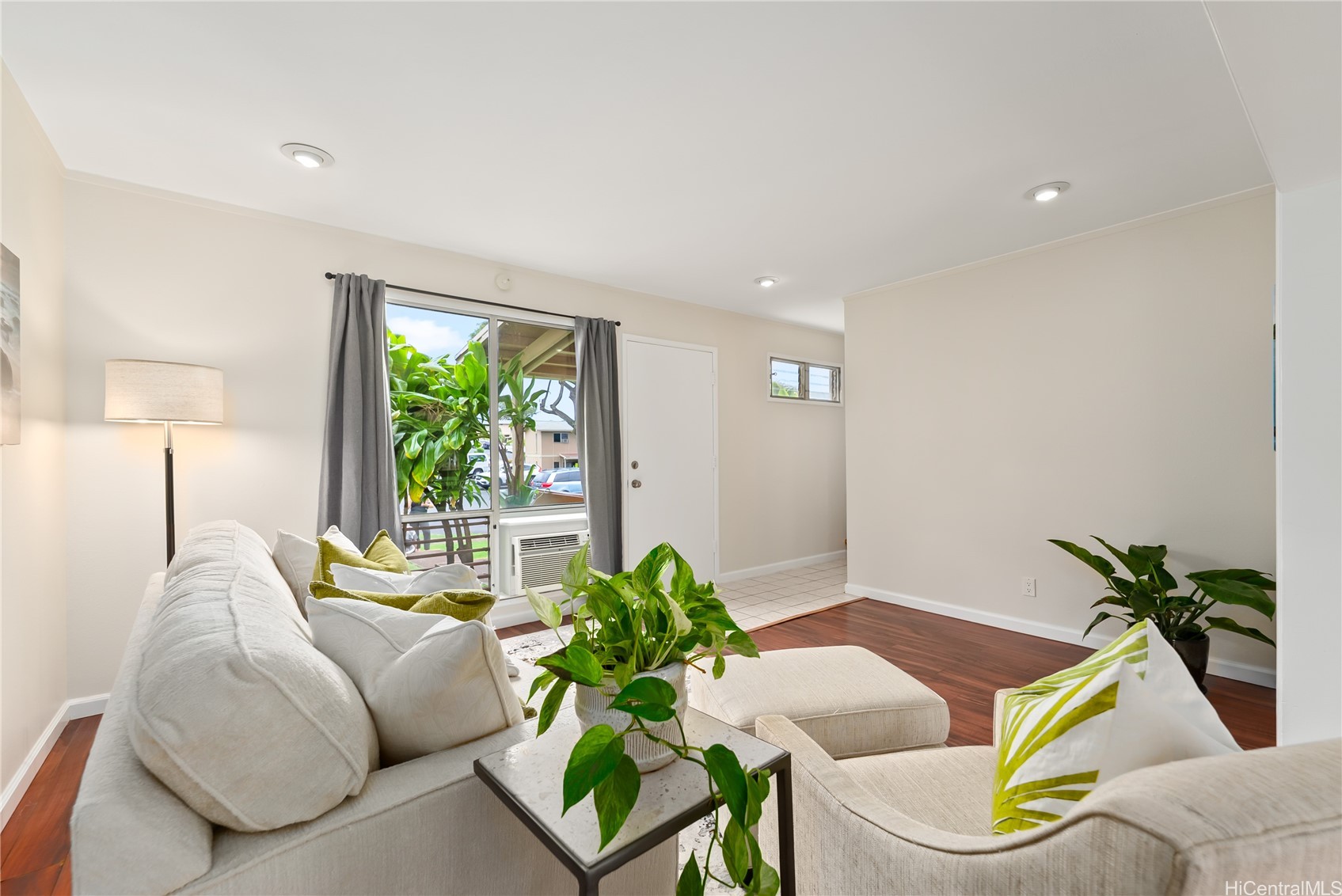 98-1372 D Nola Street 88