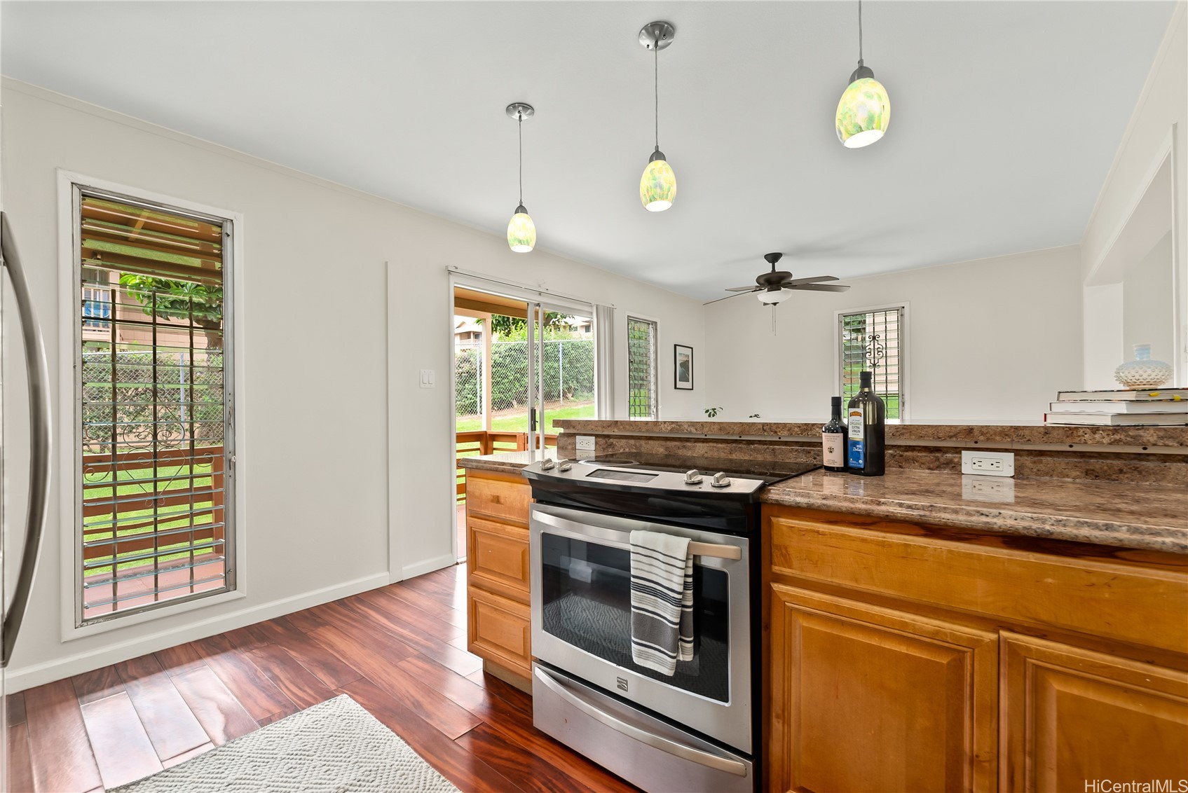 98-1372 D Nola Street 88