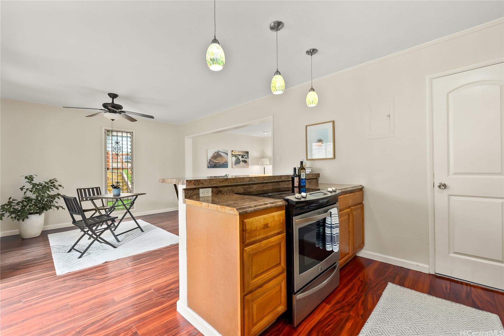 98-1372 D Nola Street 88