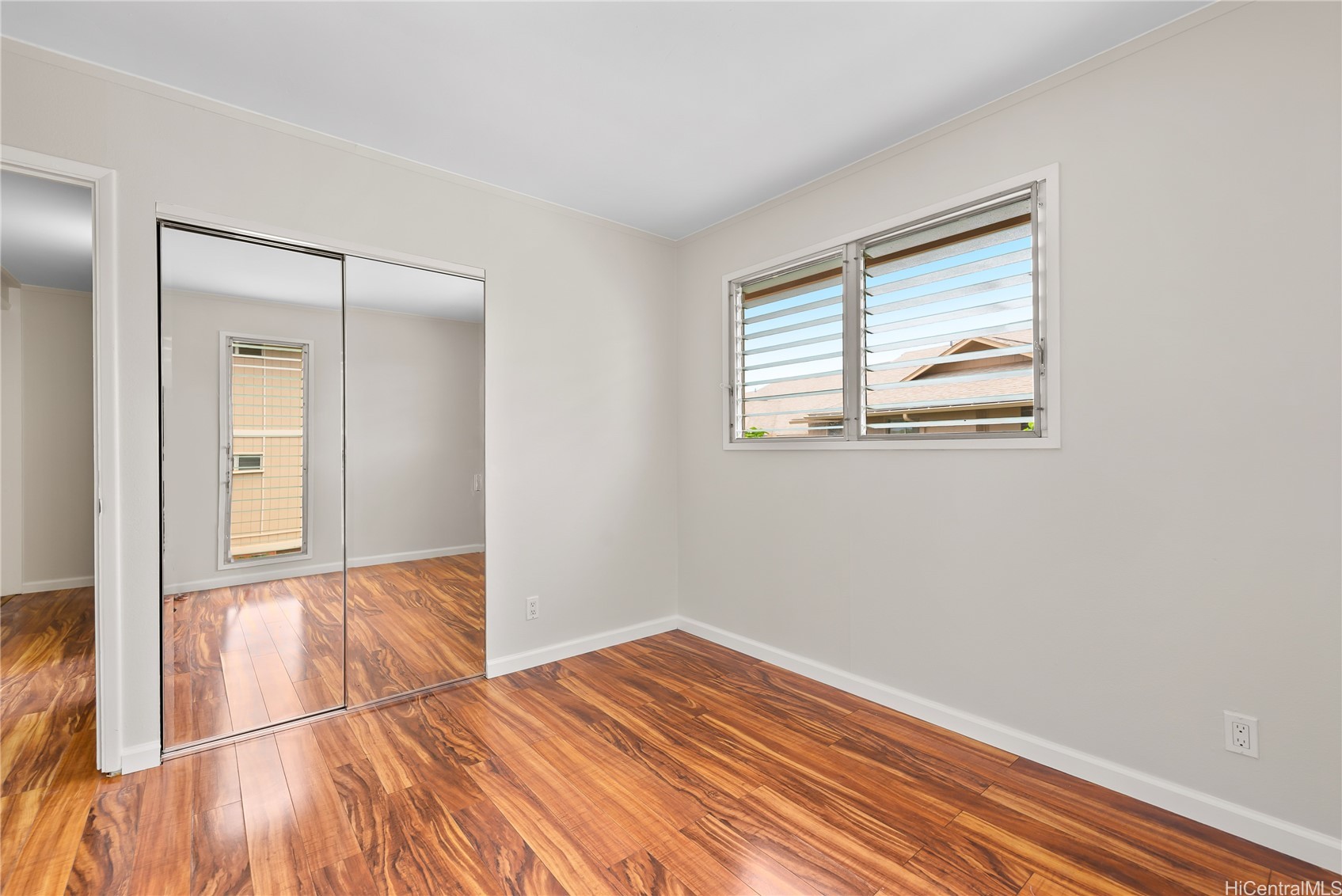 98-1372 D Nola Street 88