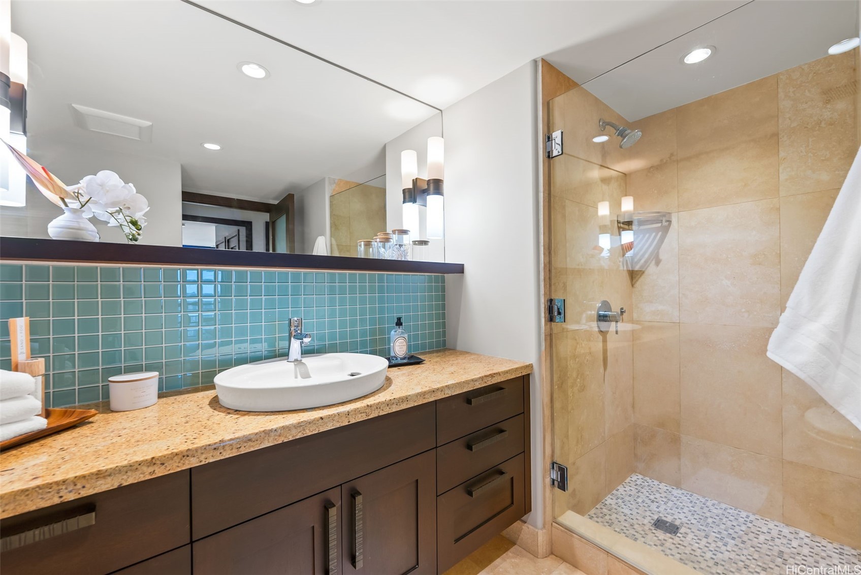 88 Piikoi Street 4406